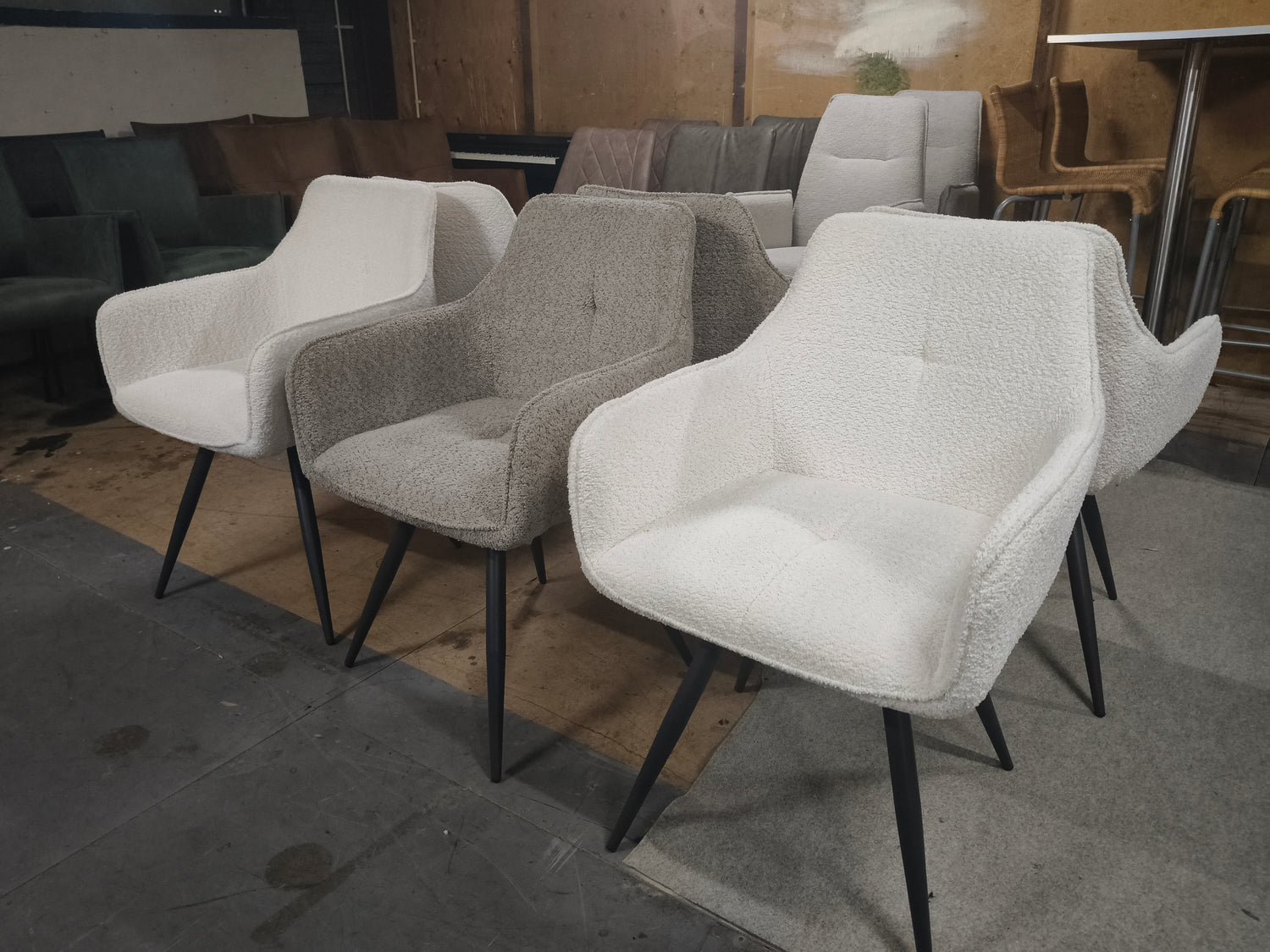 Armstoel Fleur - Bouclé 4x wit/2x zand - set van 6