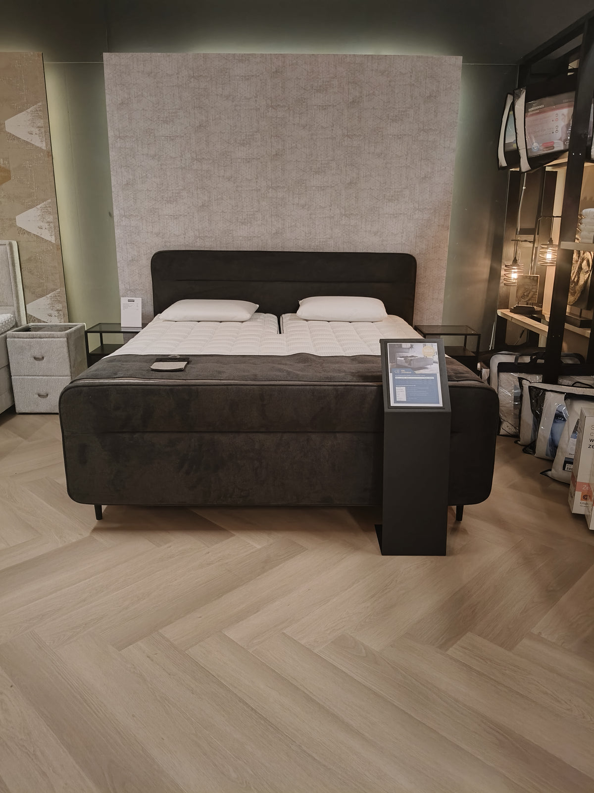 Boxspring V3300 elektrisch - 180x200cm - Cyber 66 Graphite