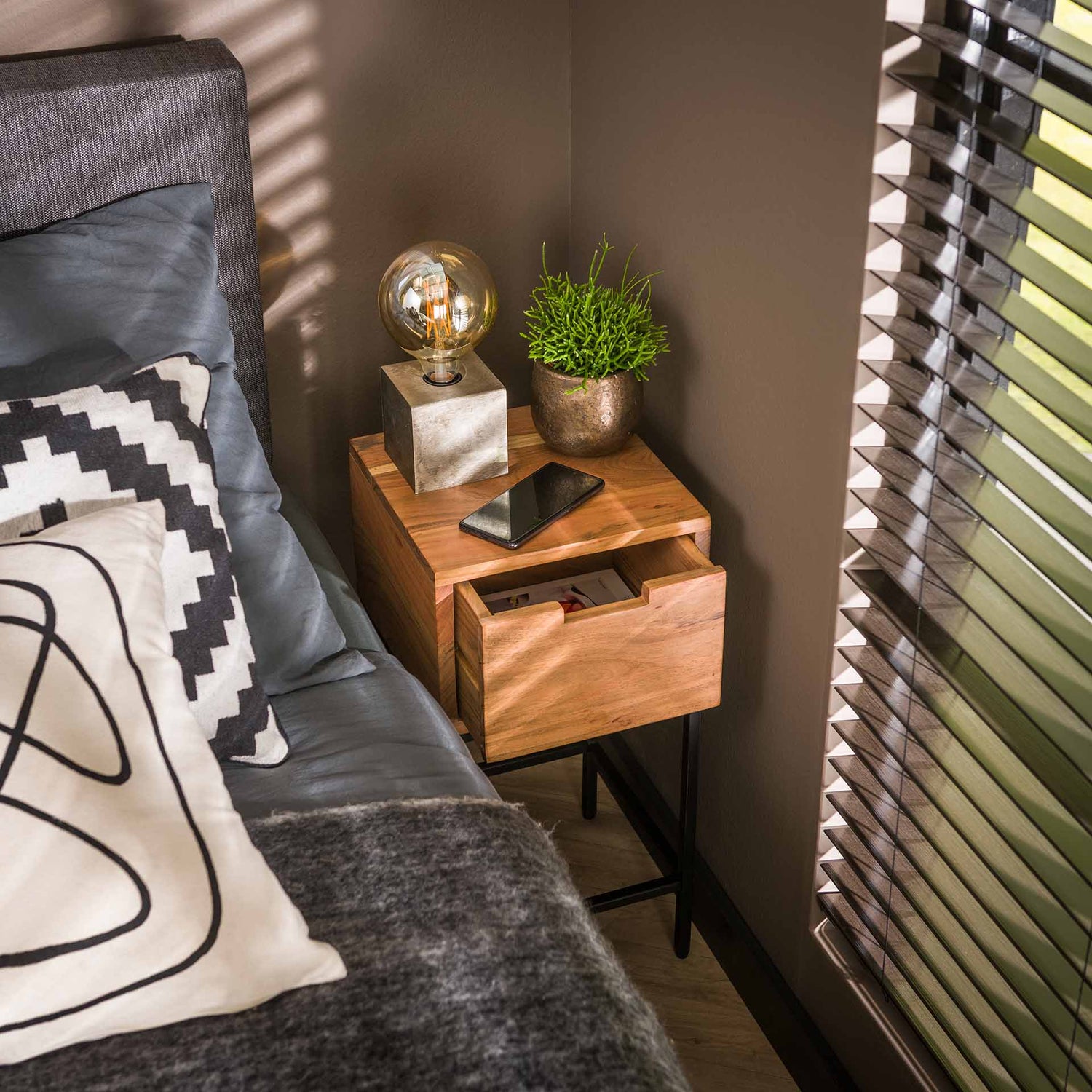 Nachtkastje XS Flat - 30x30x60 cm - Naturel - Acacia