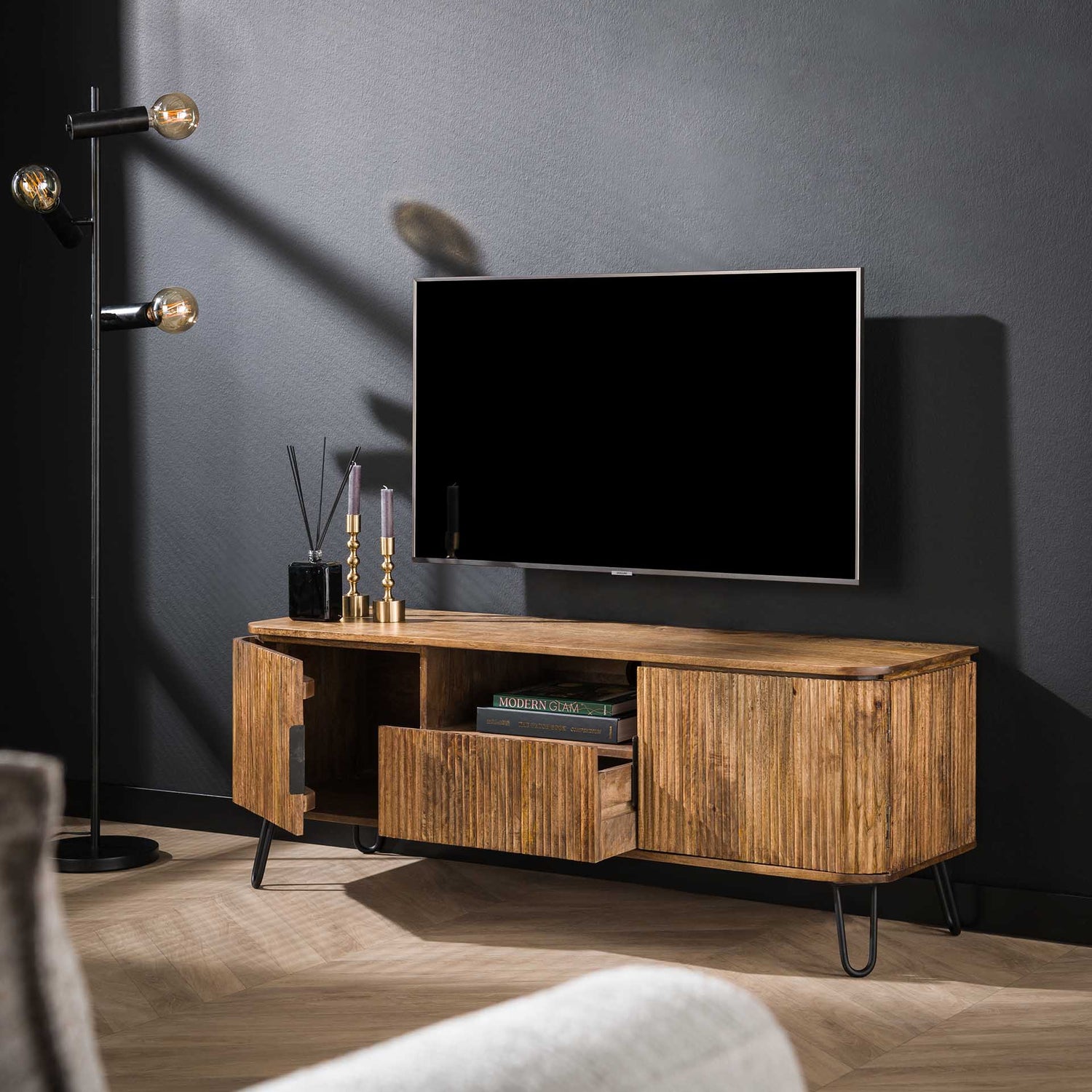 TV-meubel Wave - 135x40x50 cm - Zandkleur - Mango