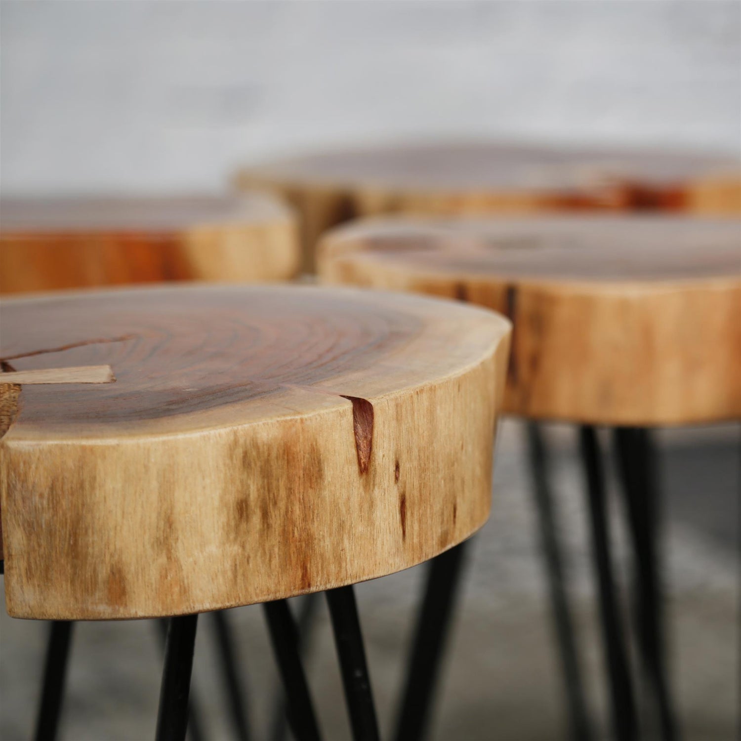 Bijzettafel stam met stalen frame - 32x32x45 cm - Acacia Naturaal