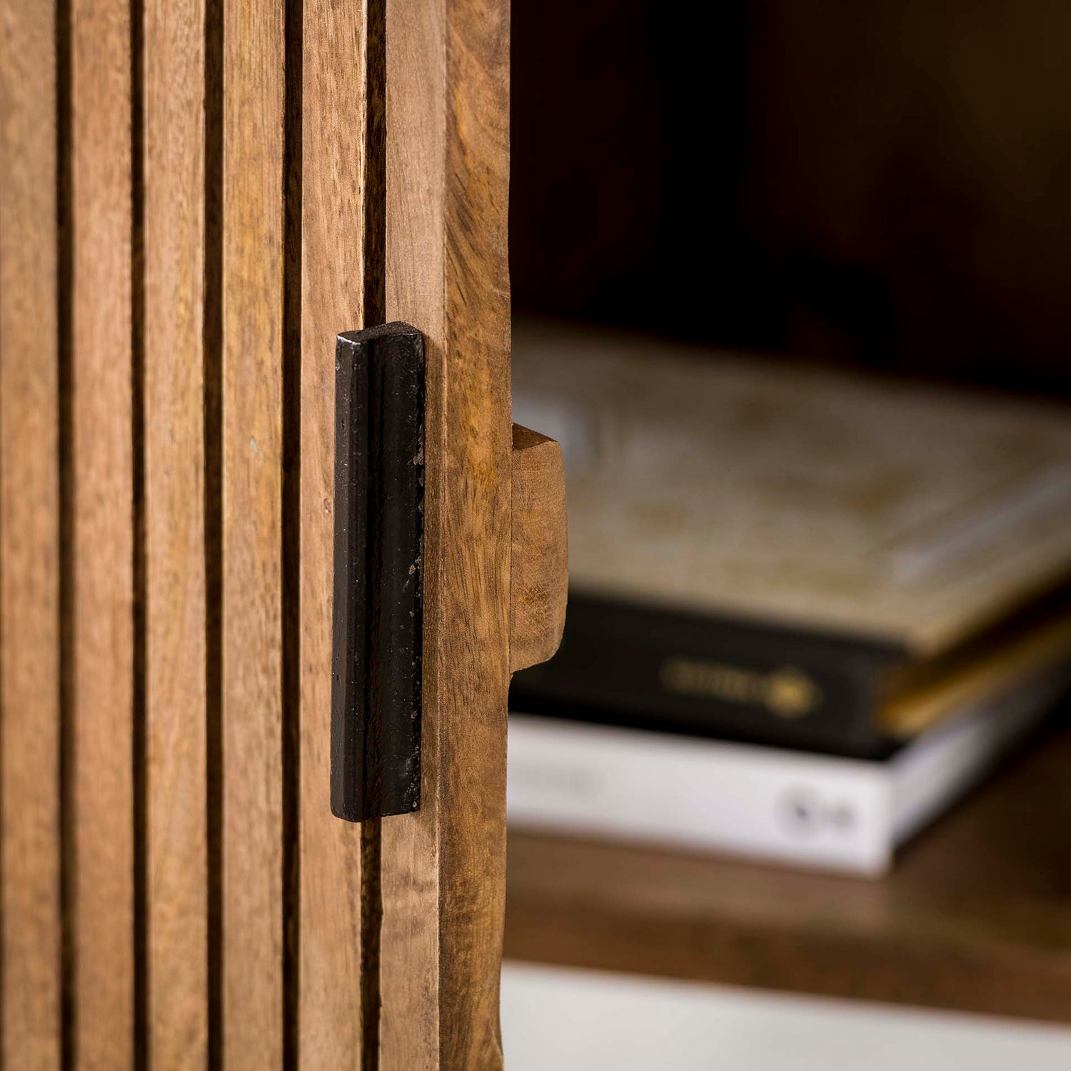 Wijnkast Tweak - 56x38x90 cm - Zandkleur - Mango