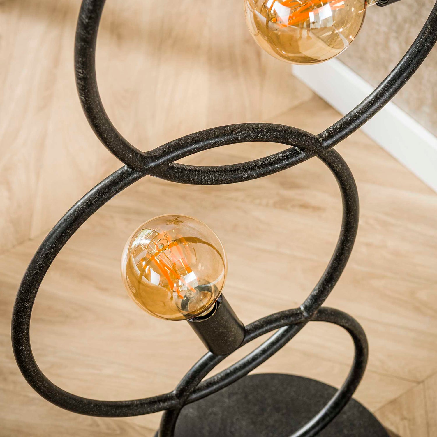 Vloerlamp Loop met 3 lampen - 44x30x140 cm - Artic Zwart