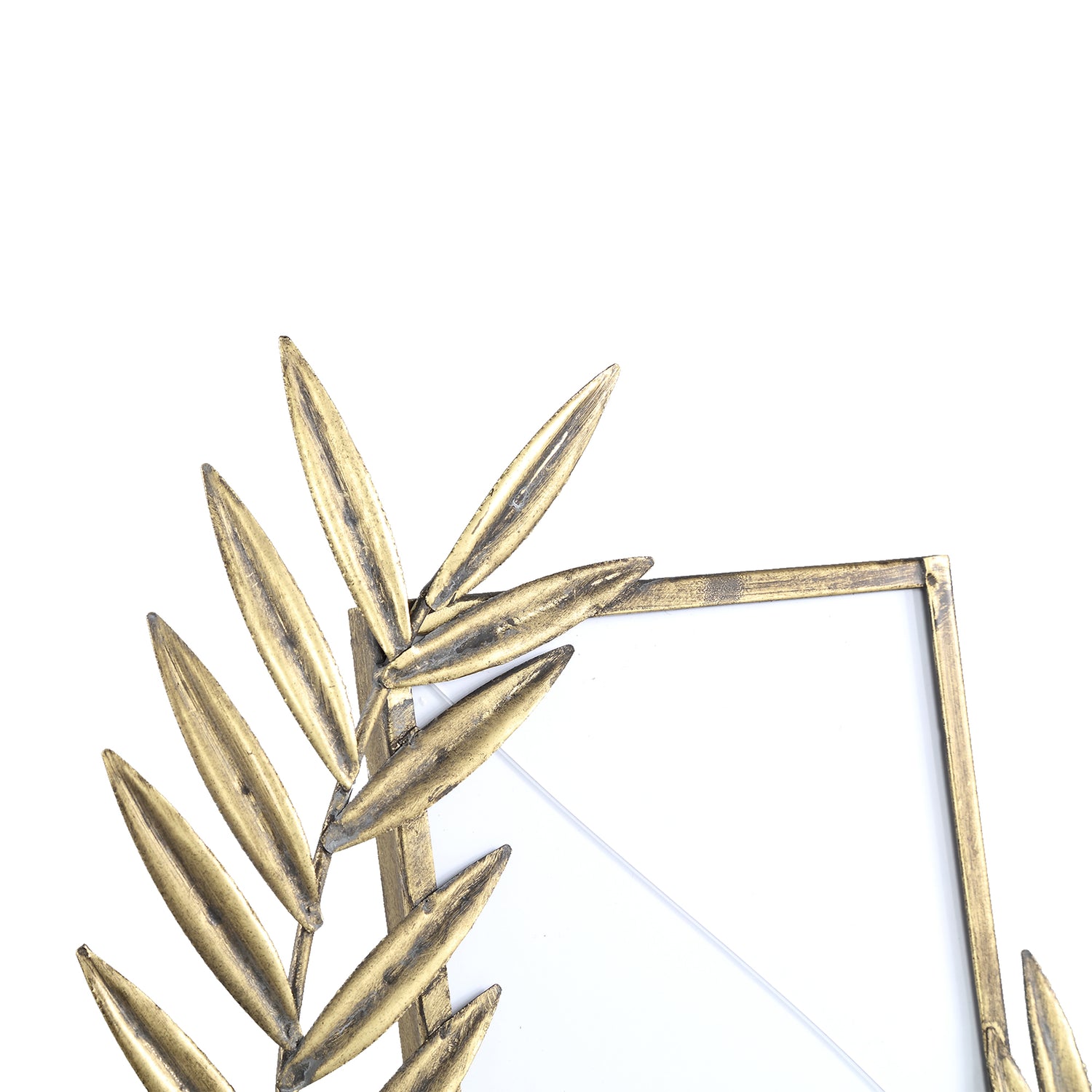 Merila Gold Metal Photoframe With Leaf Corner