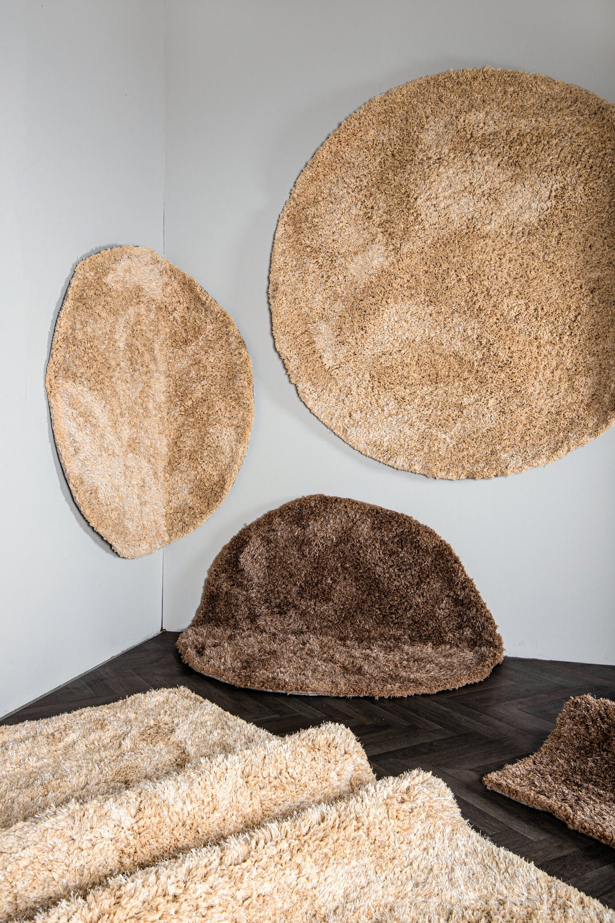 Jups Brown Fabric Handwoven Carpet Round S