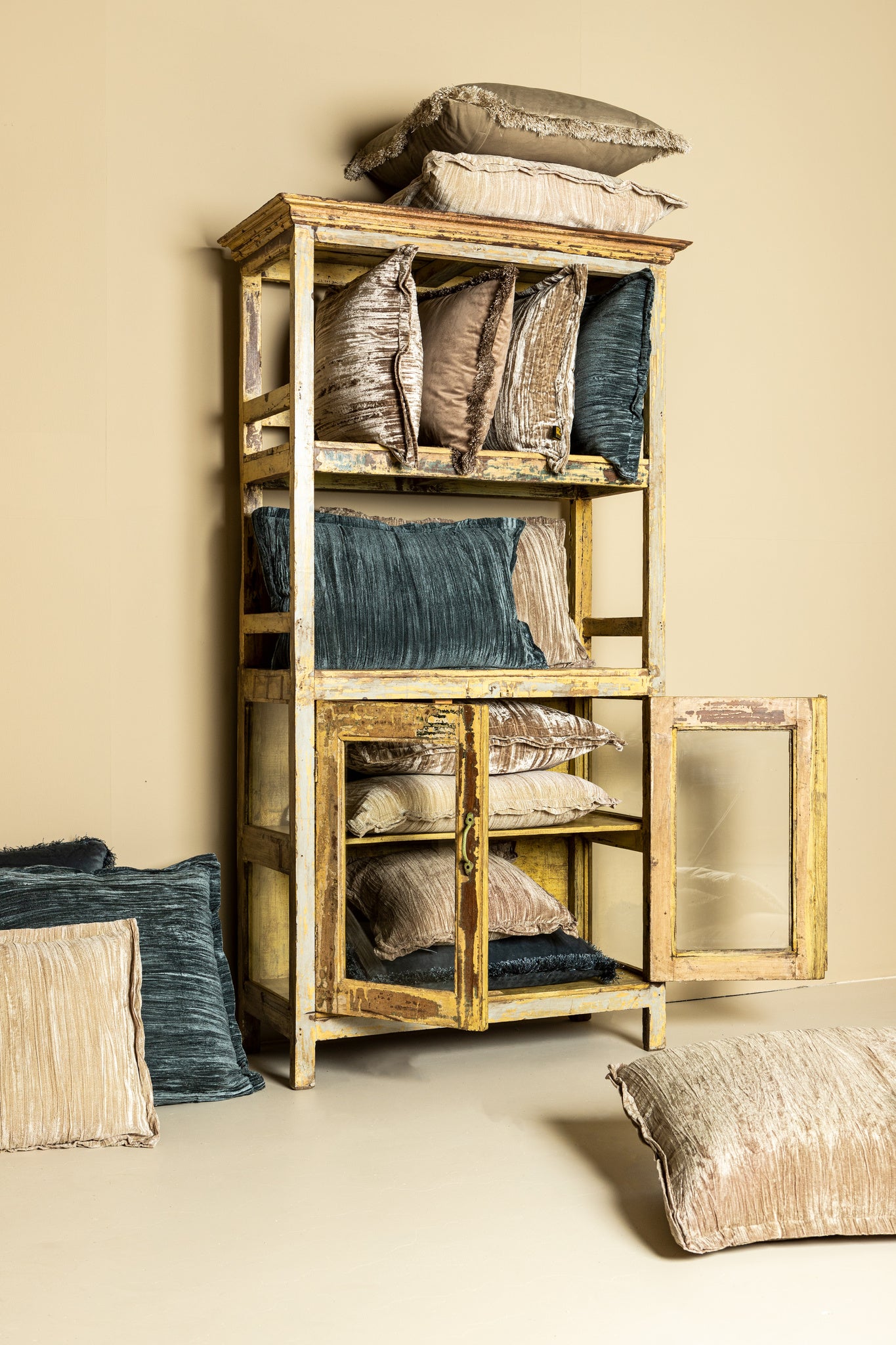 Senny Beige Velvet Cushion Ruffle Rim Square L