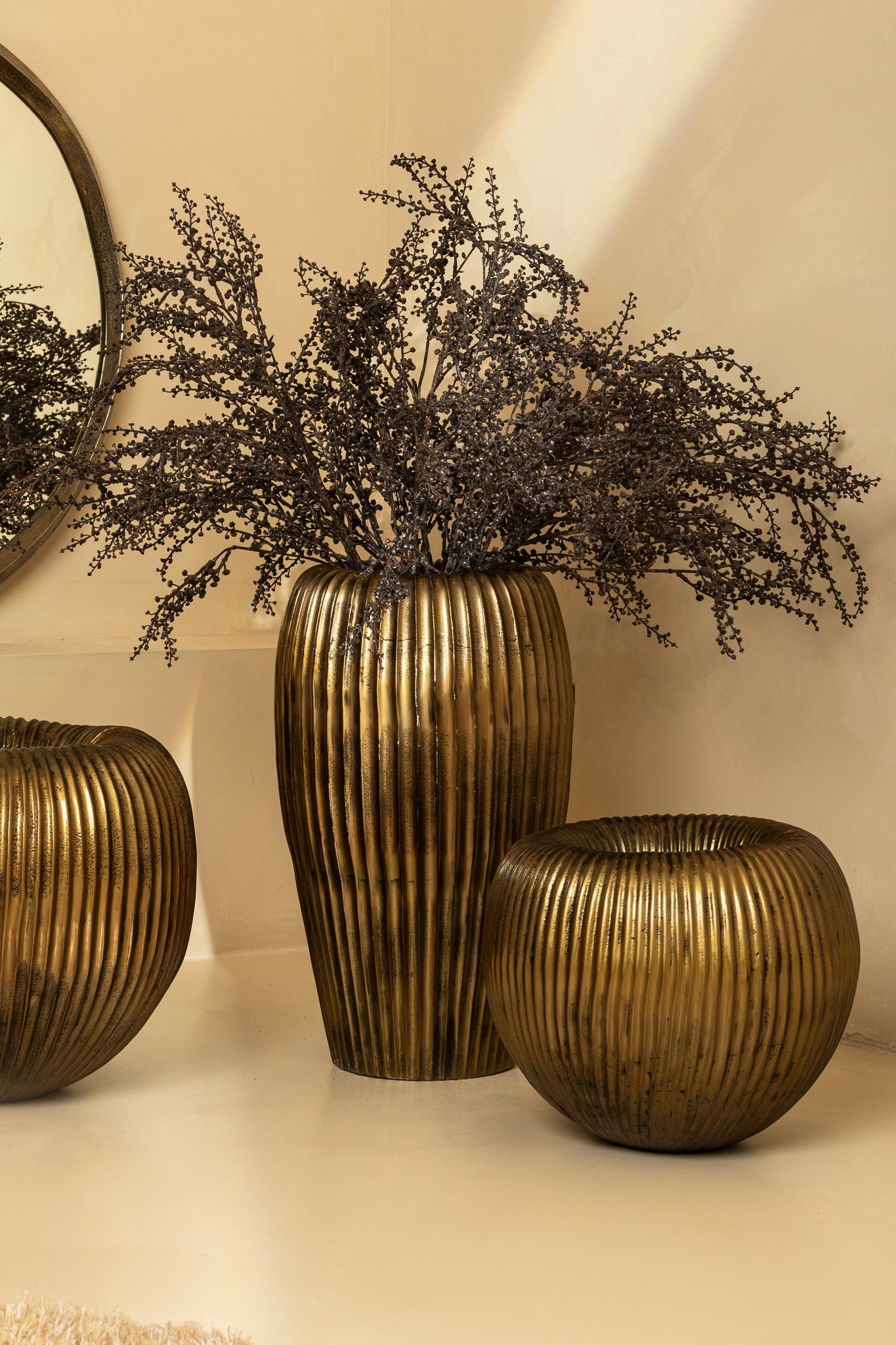 Russel Gold Alu Round Pot Low Ribbed Wide