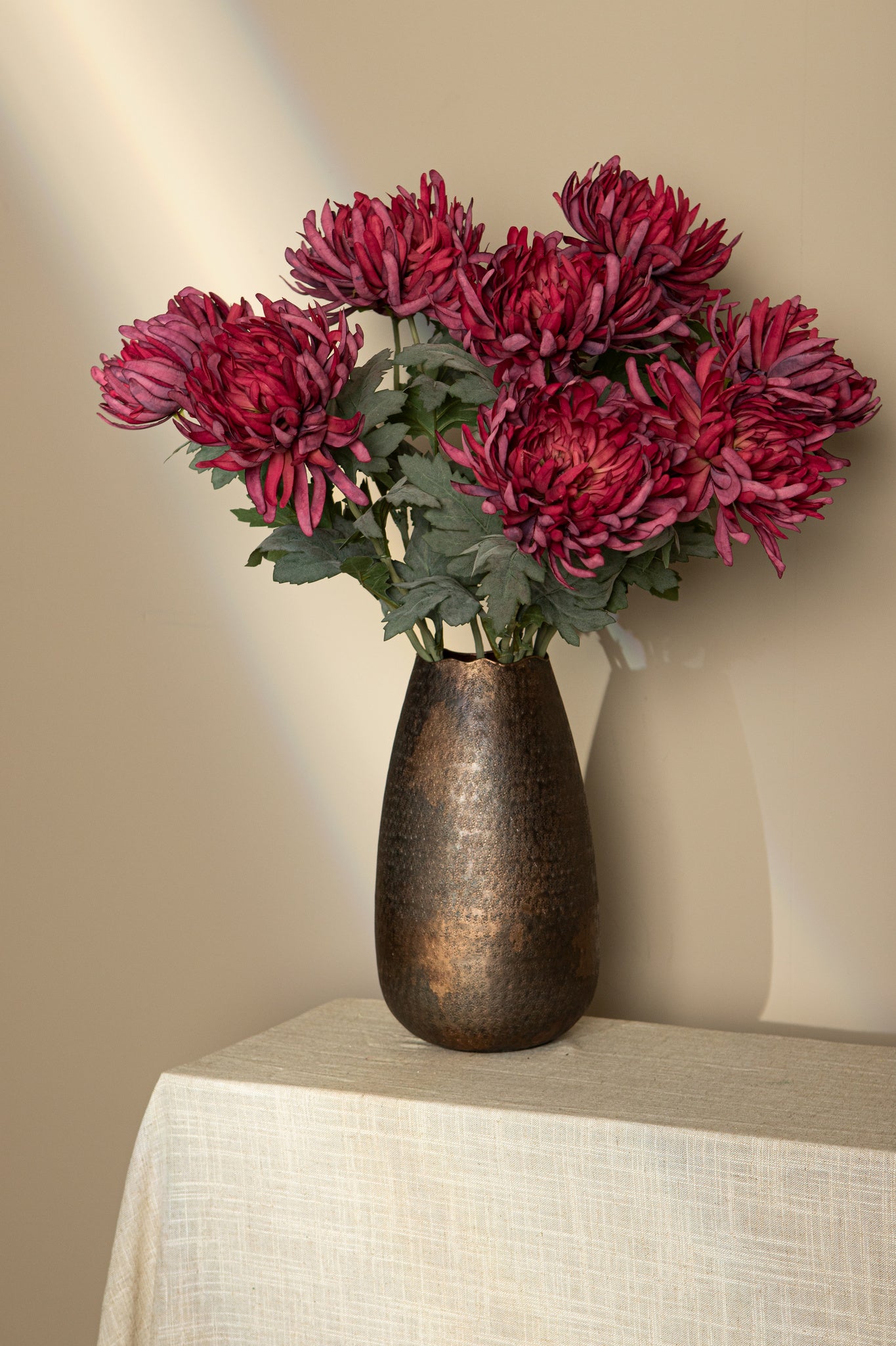 Garden Flower Burgundy Spider Mum Stem Flocked