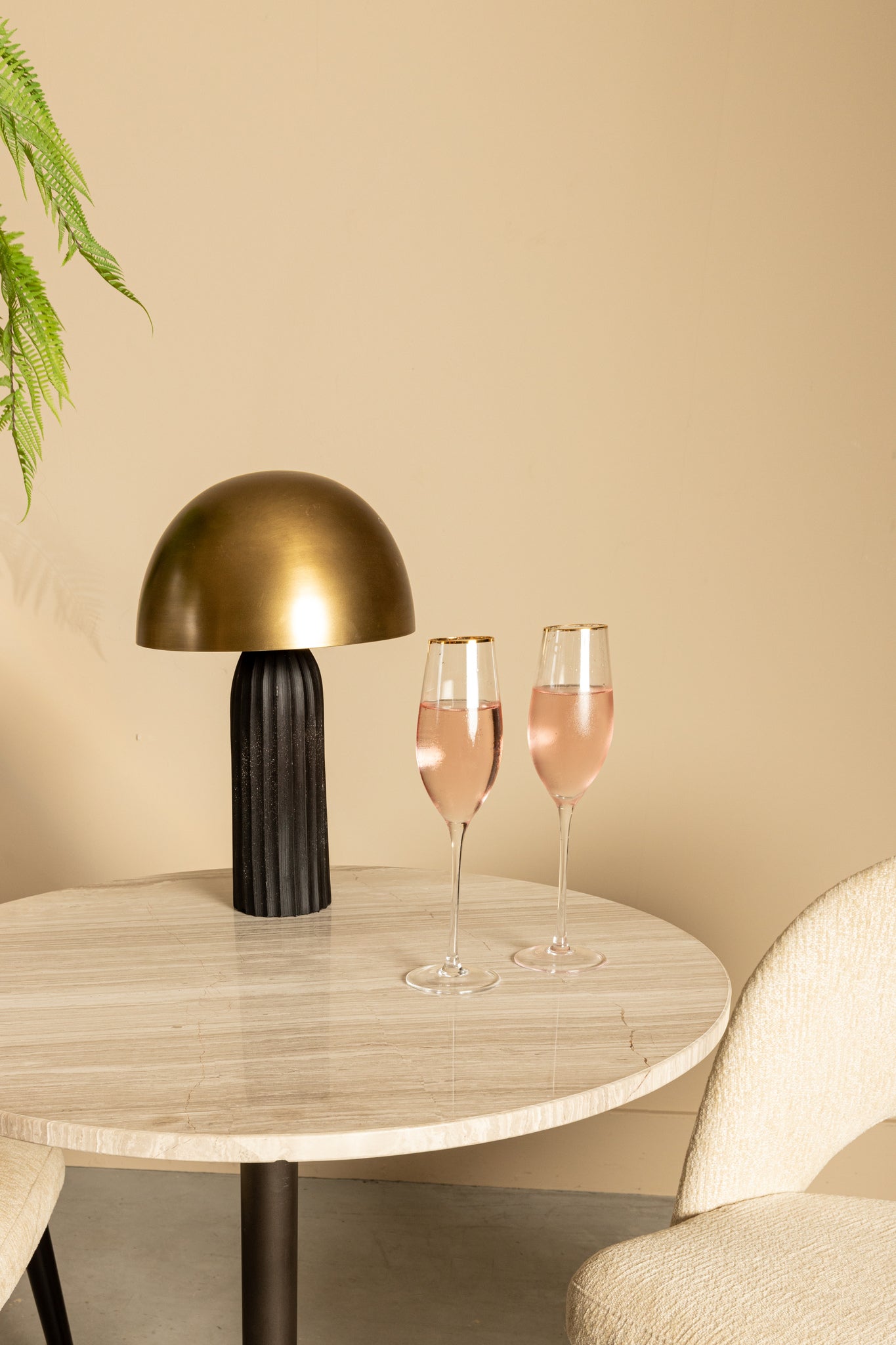 Plaza Bistrotable Round White Marble Taupe Base