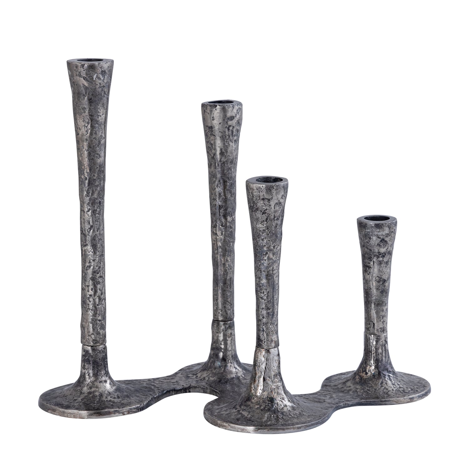Lynette Silver Casted Alu Candleholder Rounds Base
