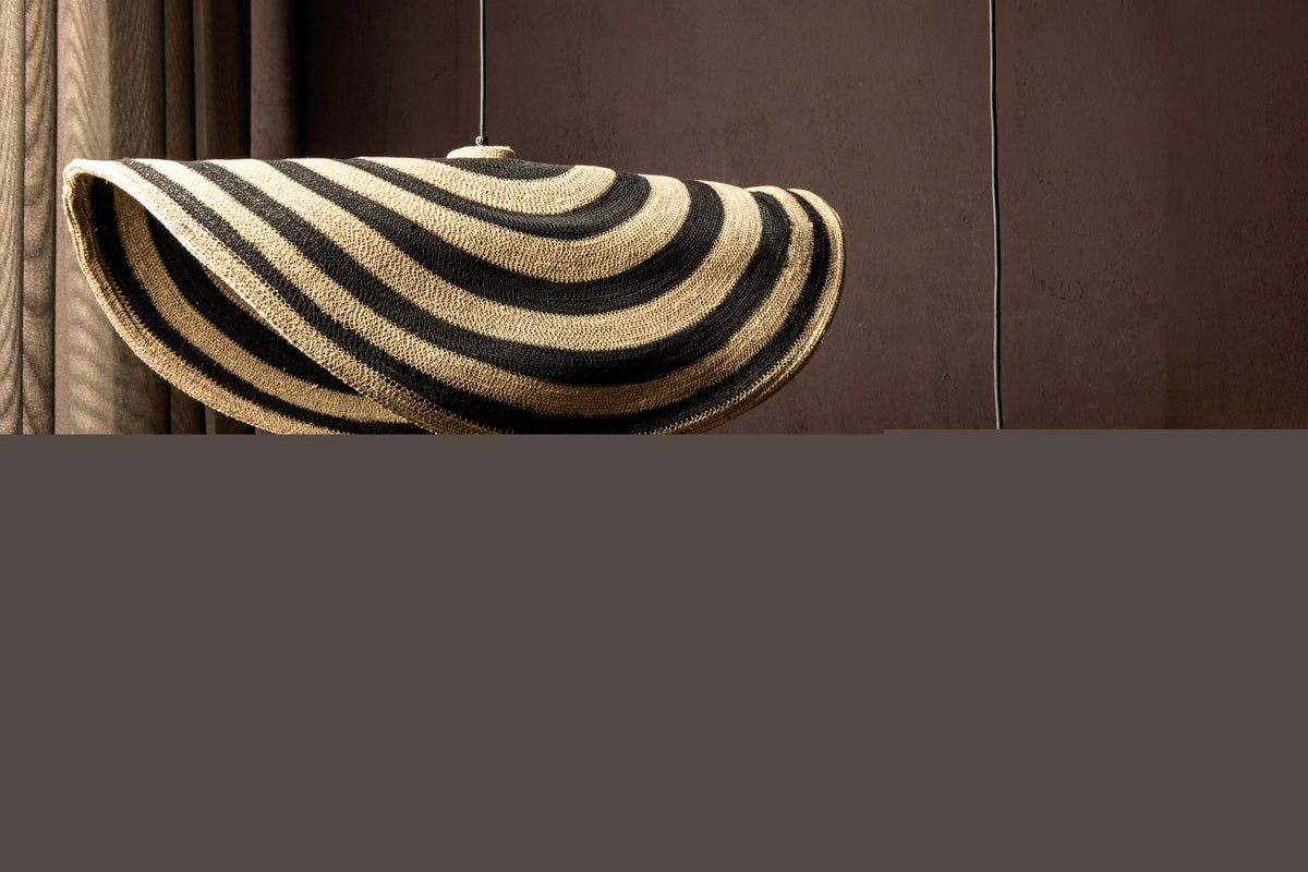 Loulou Natural Seagrass Wavy Hanging Lamp L