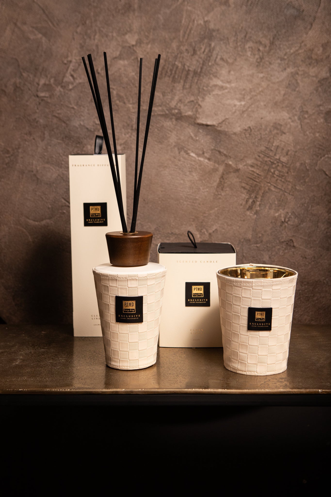 PTMD Exclusive Clean Linen Scented Candle 900gr