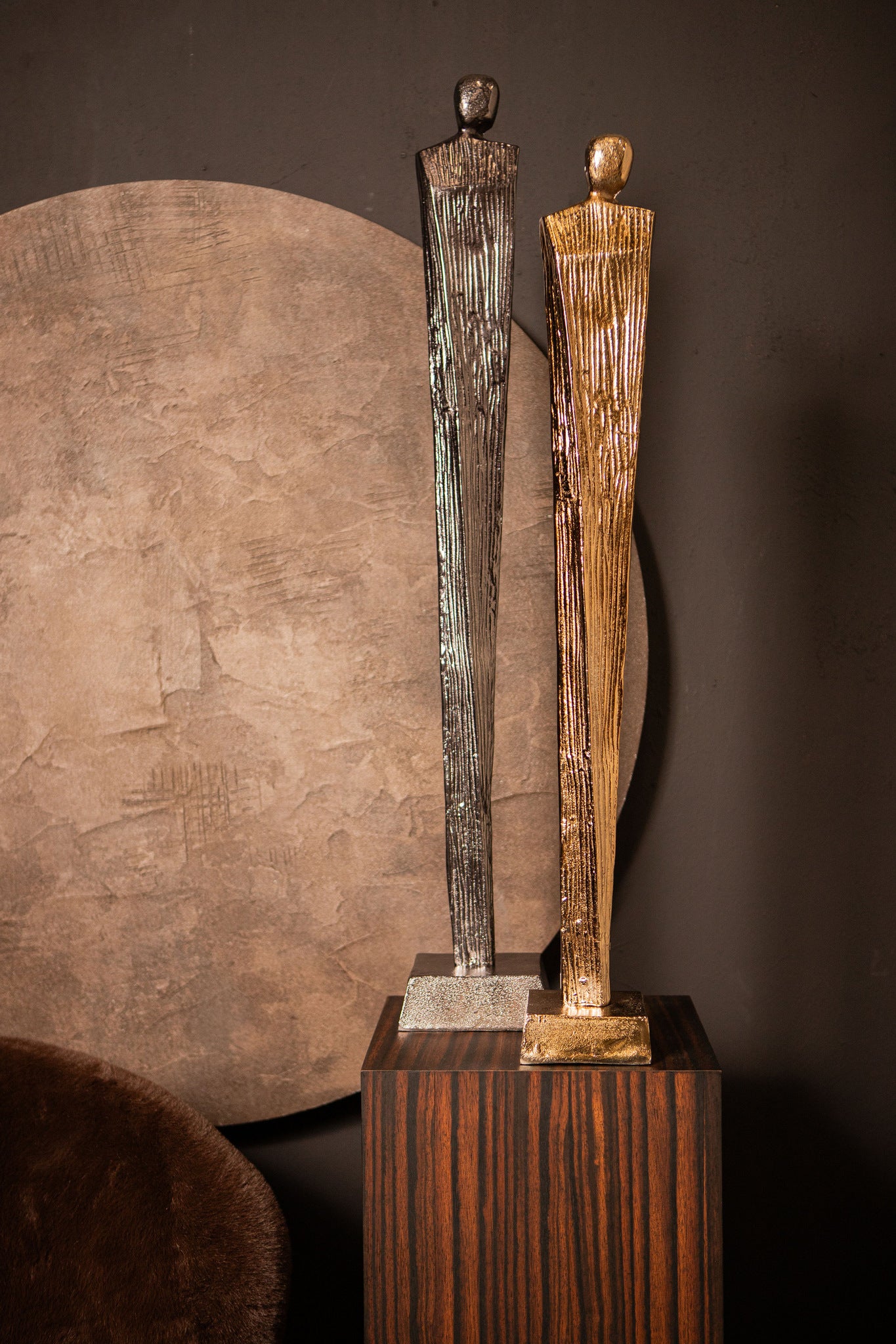 Symon BrownGold Alu Man Shape Statue S