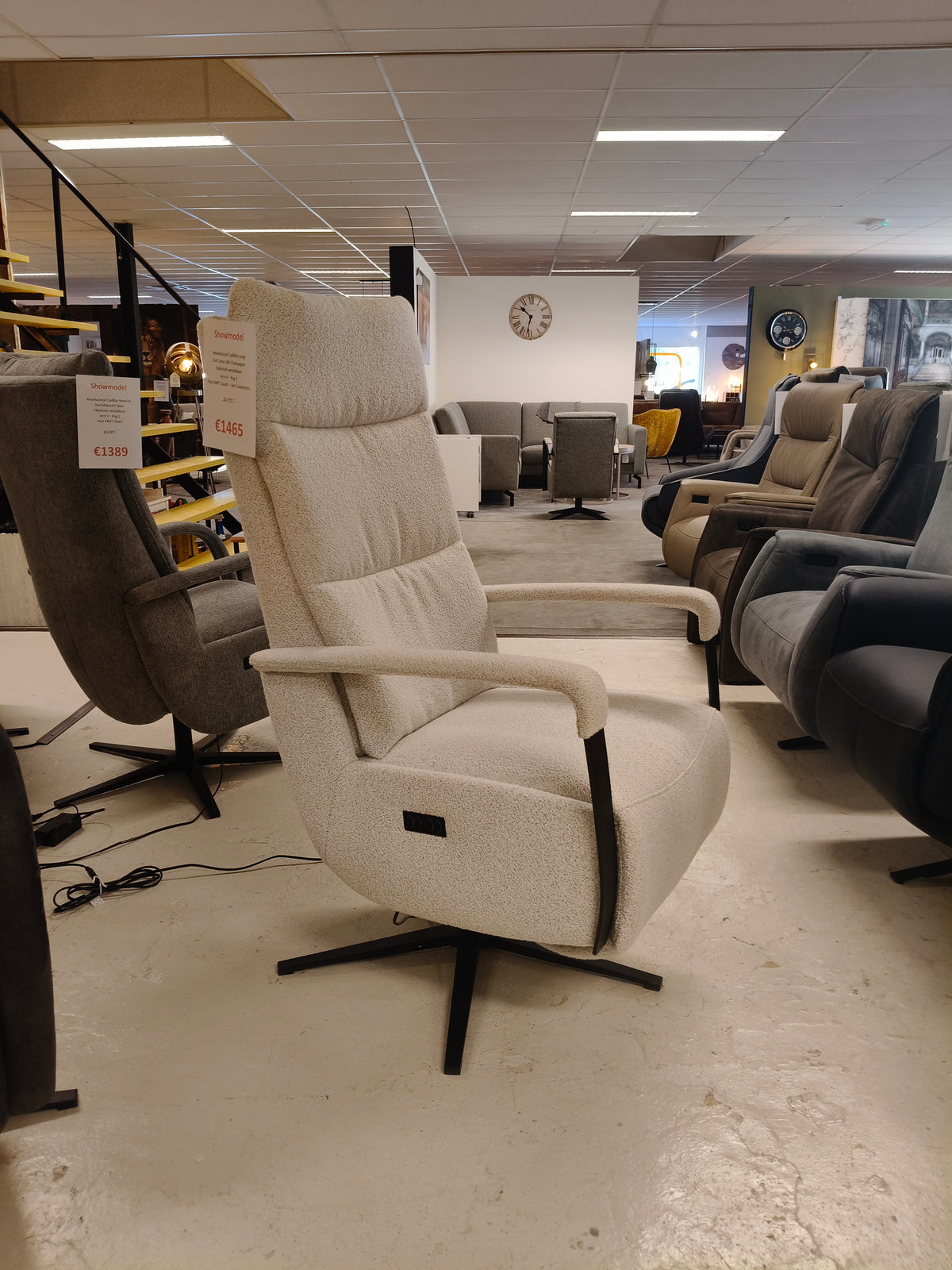 Relaxfauteuil Cadillac Large - Lama 186 Champagne - Elektrisch verstelbaar