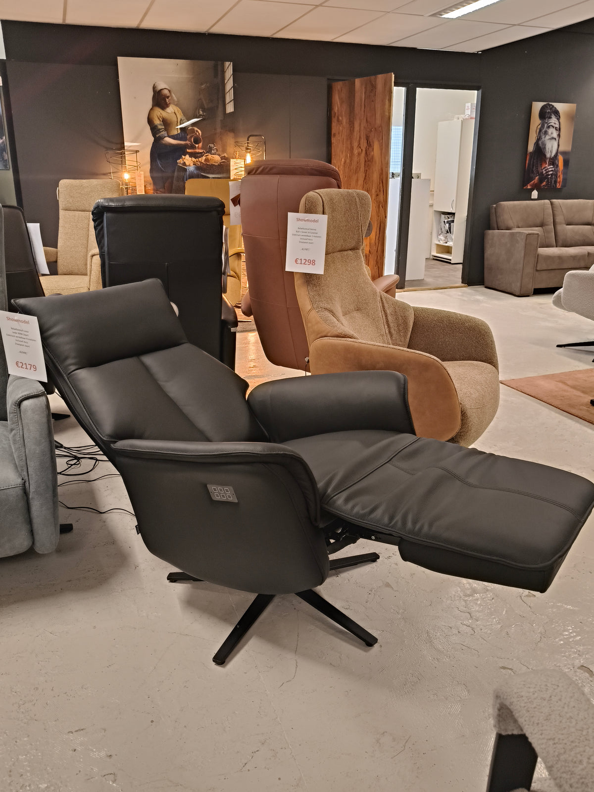 Relaxfauteuil Lusso - Zwart leder - Elektrisch 4 motoren - Incl. Accu