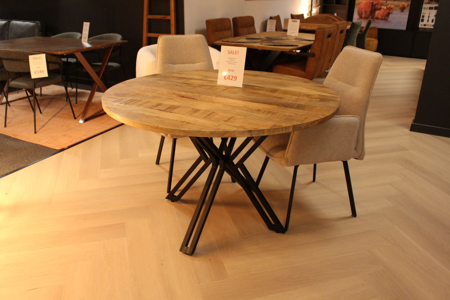 Eettafel Benson Ø120cm - Mangohout Naturel
