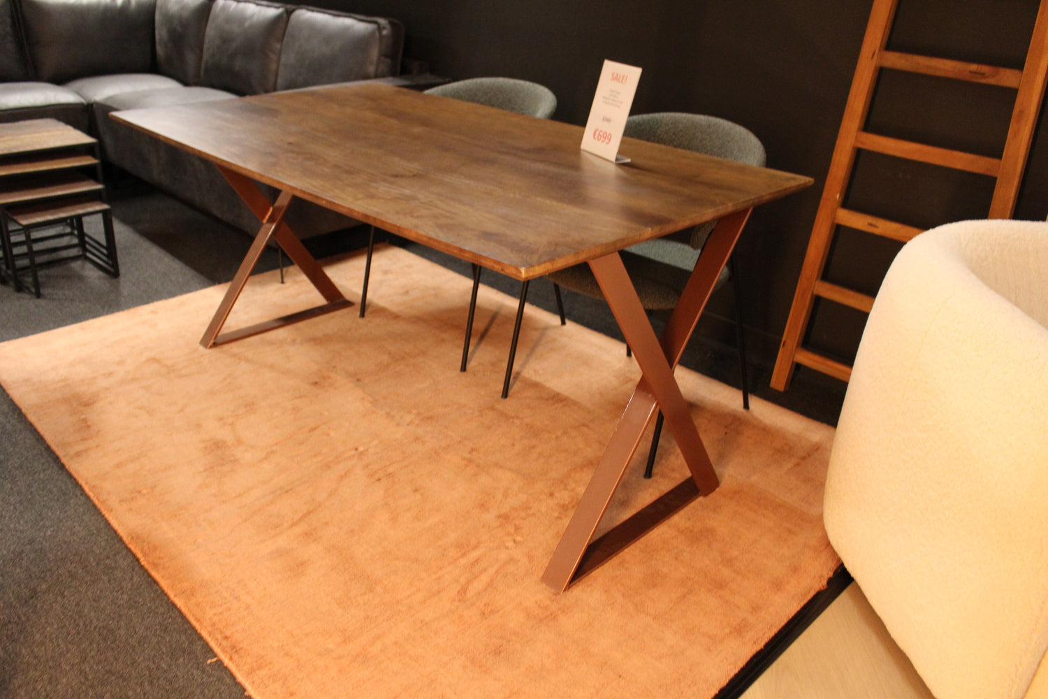 Eettafel Jasper - 160x90cm - Mangohout Walnoot Finish
