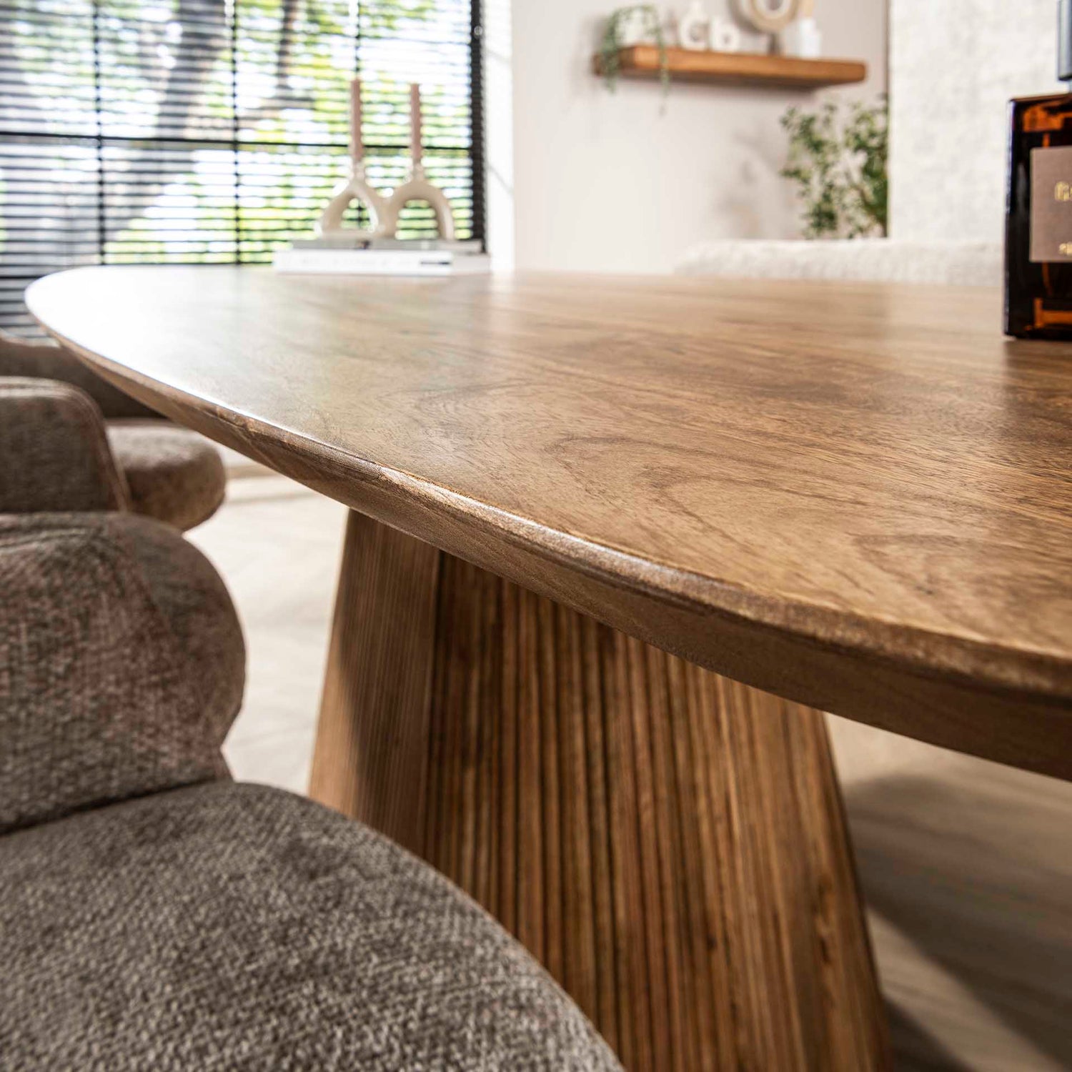 Eettafel Wave Centrale Poot - 215x105x77 cm - Zandkleur - Mango