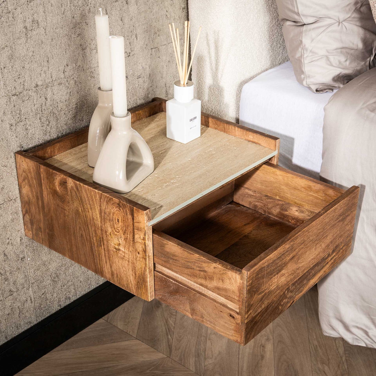Nachtkastje hangend Nuovo Travertin - 40x35x19 cm - Zandkleur - Mango