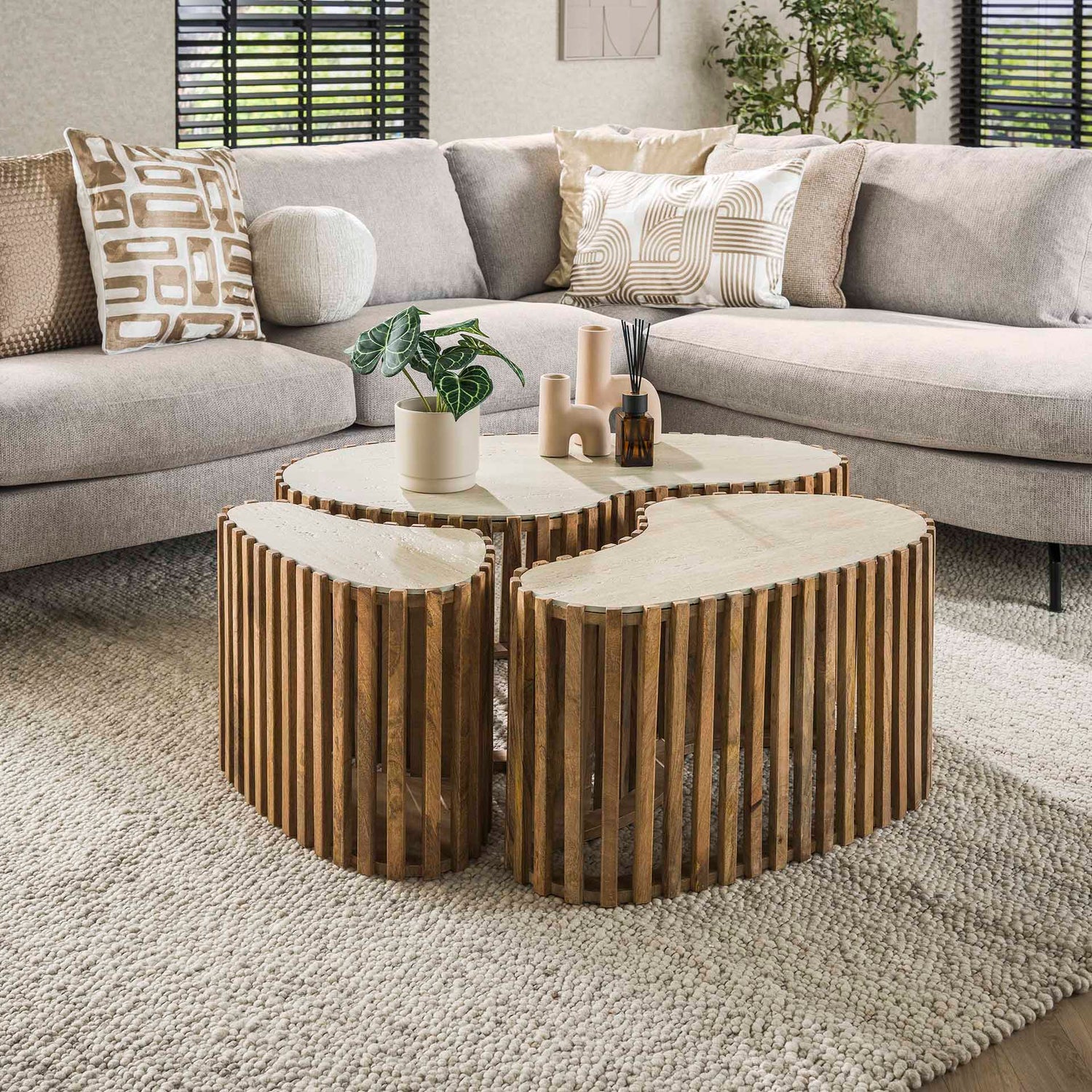 Salontafel Nuovo Niervormig Travertin - Set van 3 - 90x52x40 cm - Zandkleur - Mango