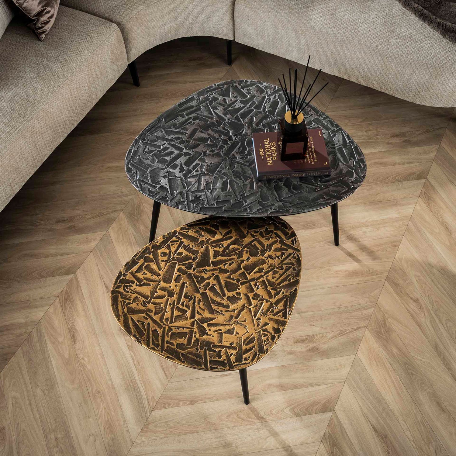 Salontafel Driehoekig Patina Metal - Set van 2 - 80x60x42 cm - Antiek - Brons Zilver