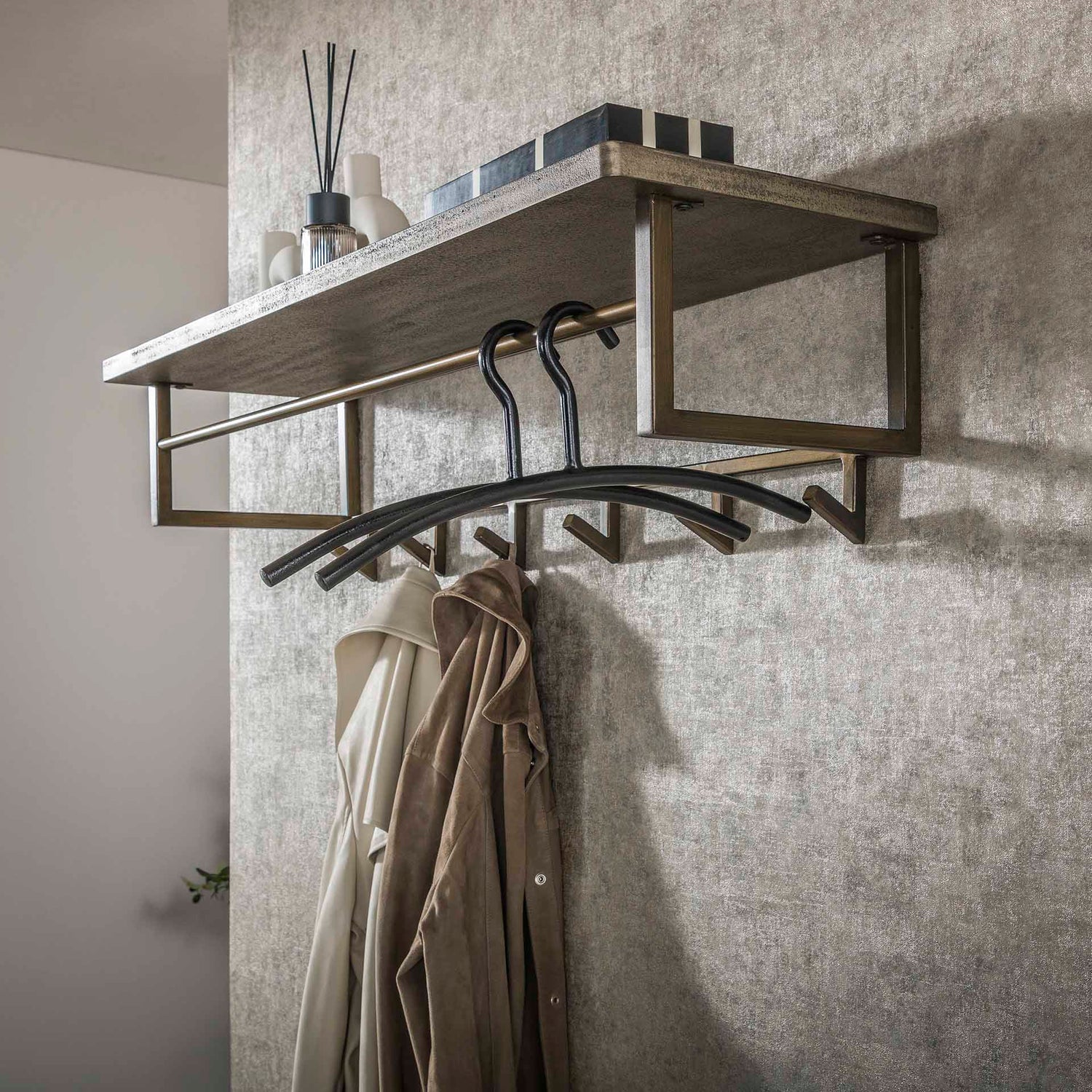Kapstok Ferro met 6 haken hoedenplank - 100x33x26 cm - Brons Antiek