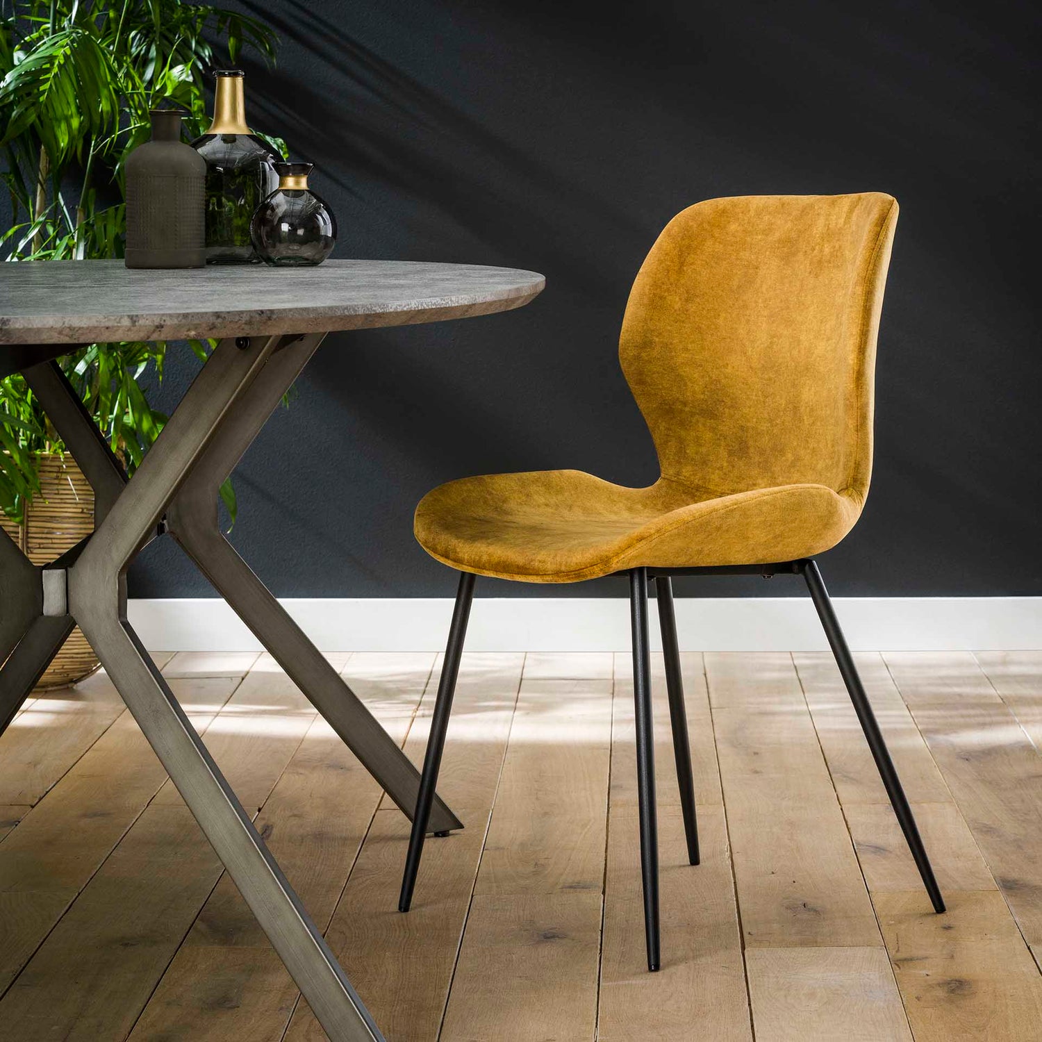 Stoel Ronde Buis 4 stuks - 46x51x84 cm - Goud - Velours