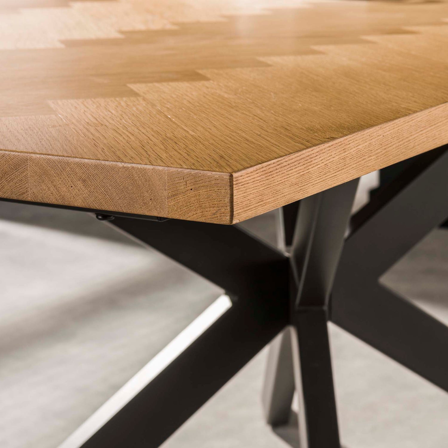 Eetkamertafel 200 Visgraat Fineer - 200x100x77 cm - Naturel - Eiken