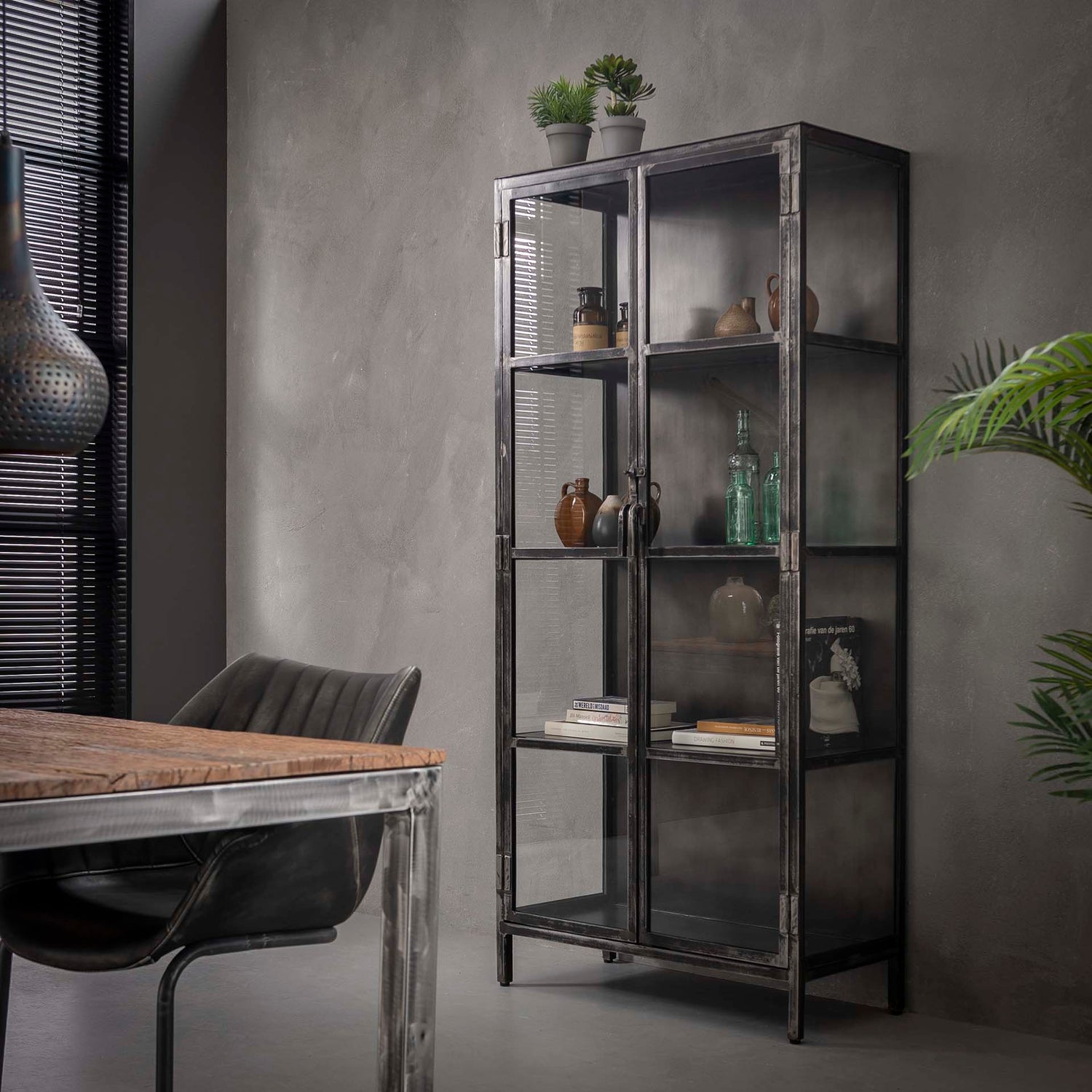 Vitrinekast Rift Metal met 2 Deuren - 90x40x190 cm - Gun Metal