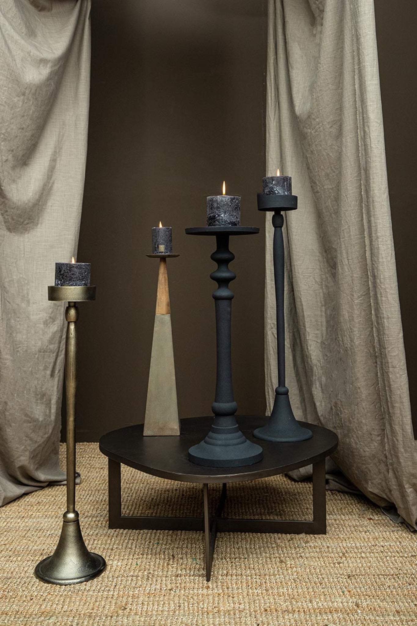 Zival Black Casted Alu Candleholder Round High