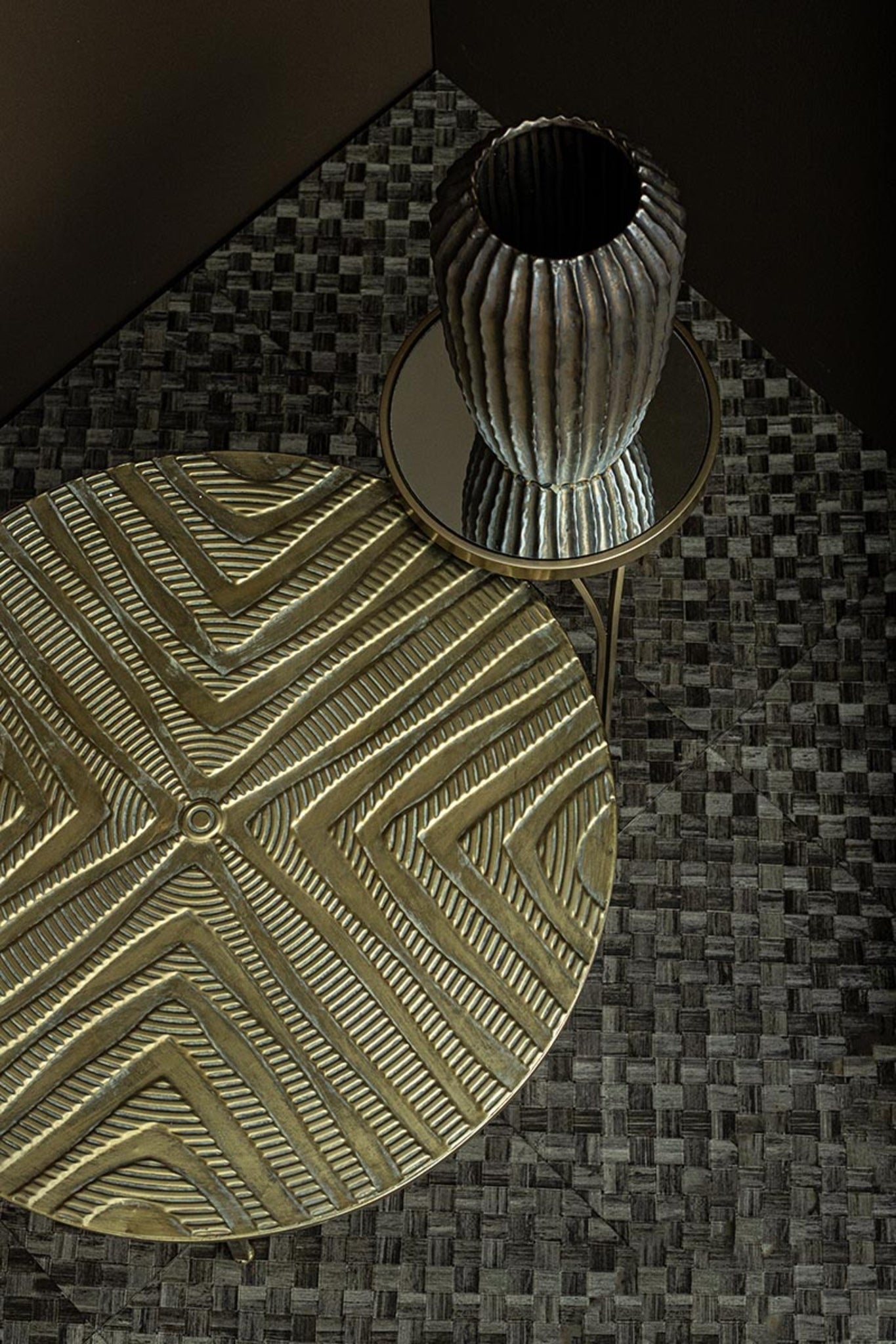 Rikka Gold Iron Fairy Sidetable Mirror Top Round S