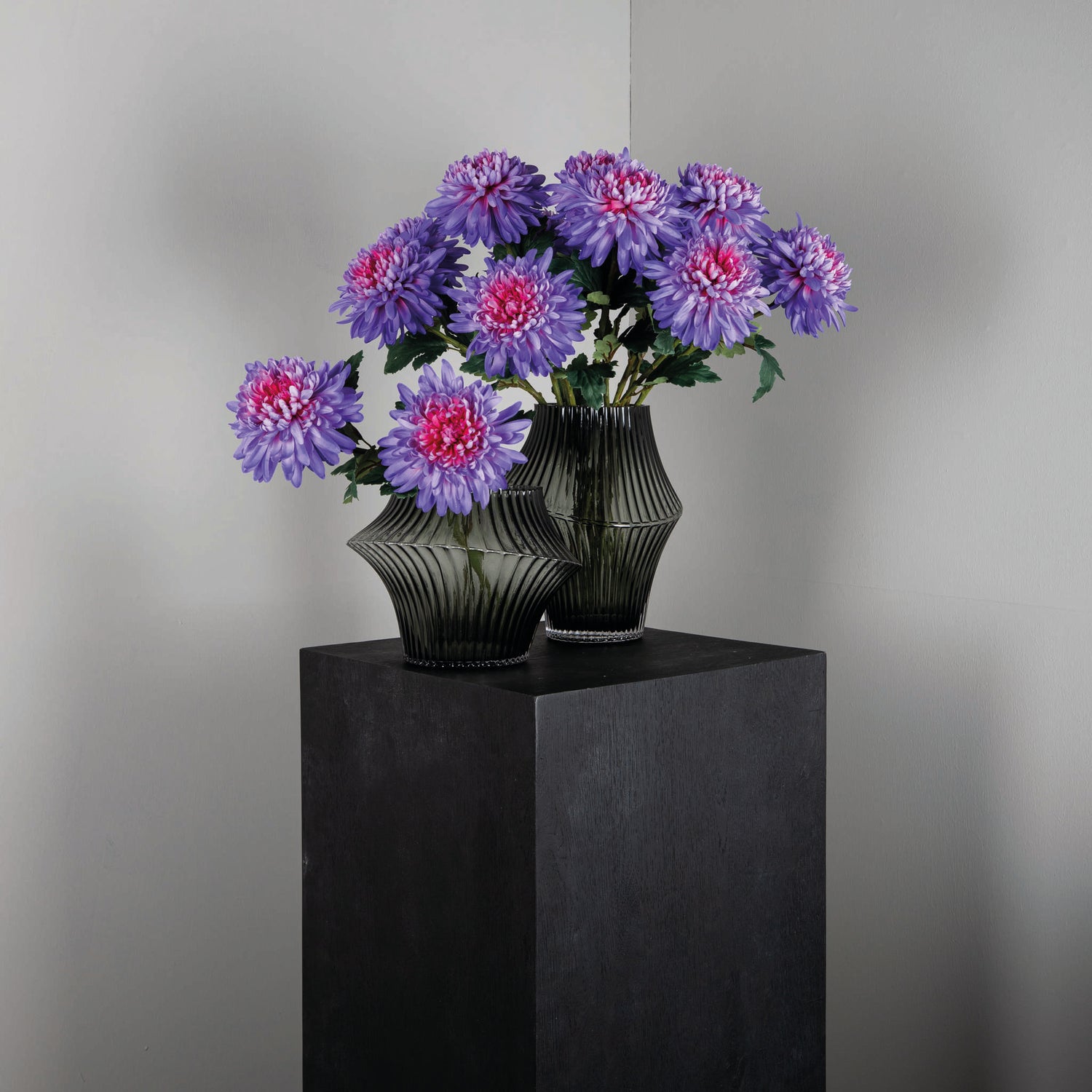 Garden Flower Purple Mum Spray