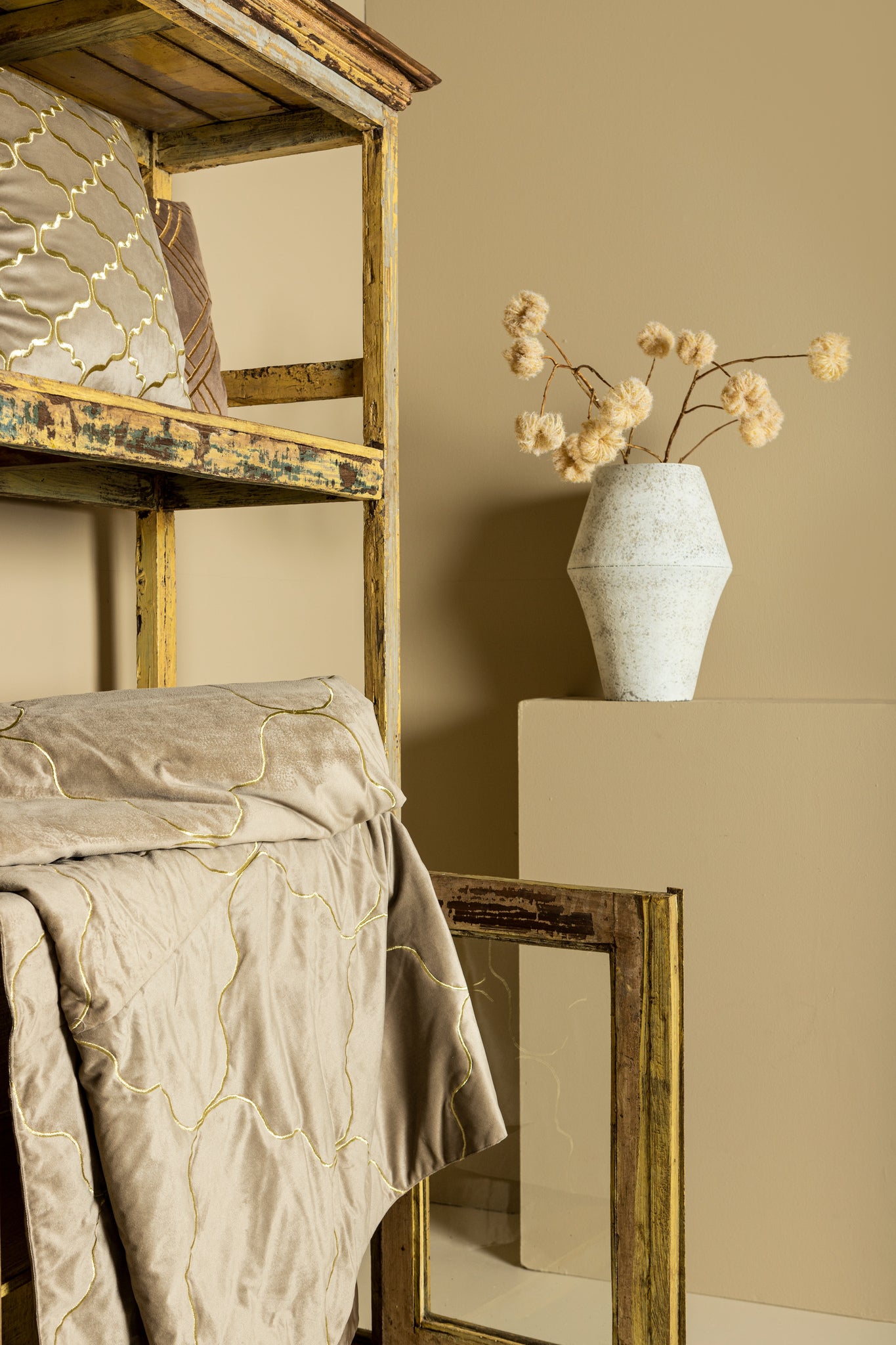 Lizze Beige Velvet Cushion Embroidery Square S