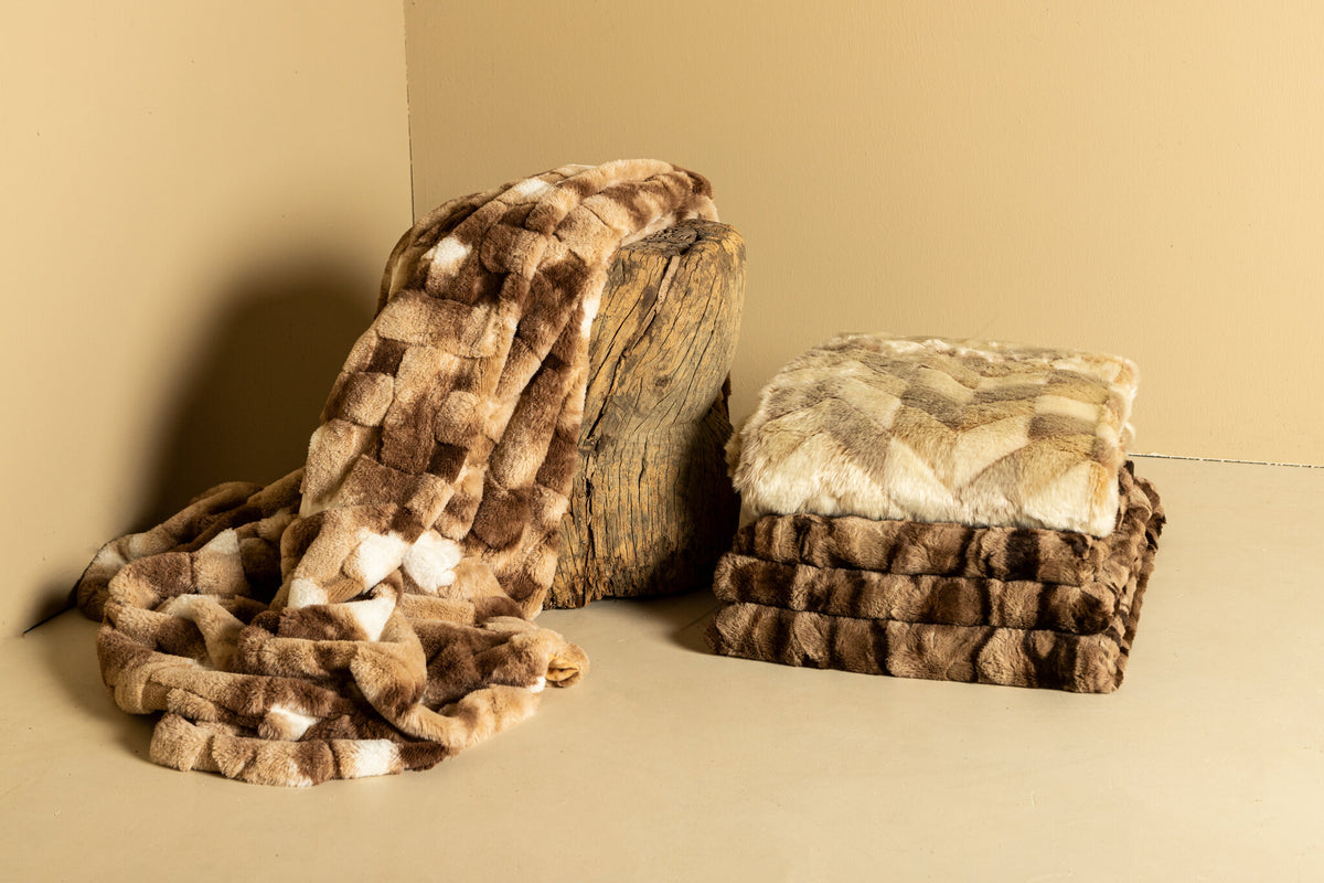Geraldine Brown Artificial Fur Plaid Rectangle L