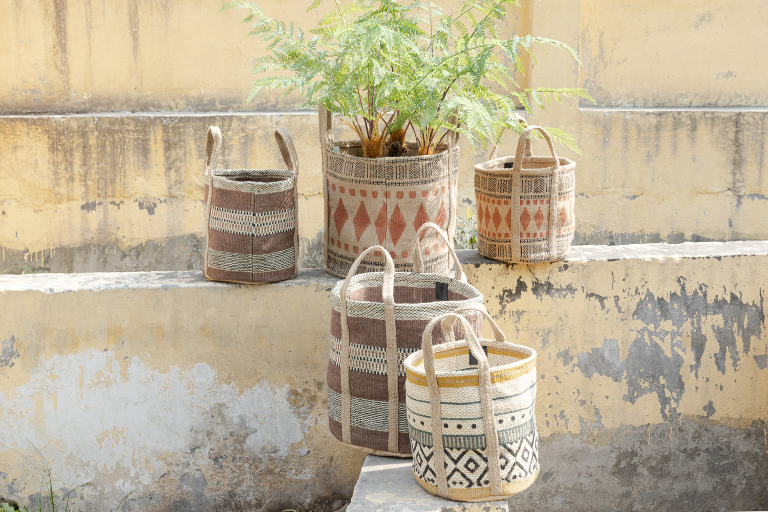 Toccara Brown Jute Round Basket Lines Pattern S