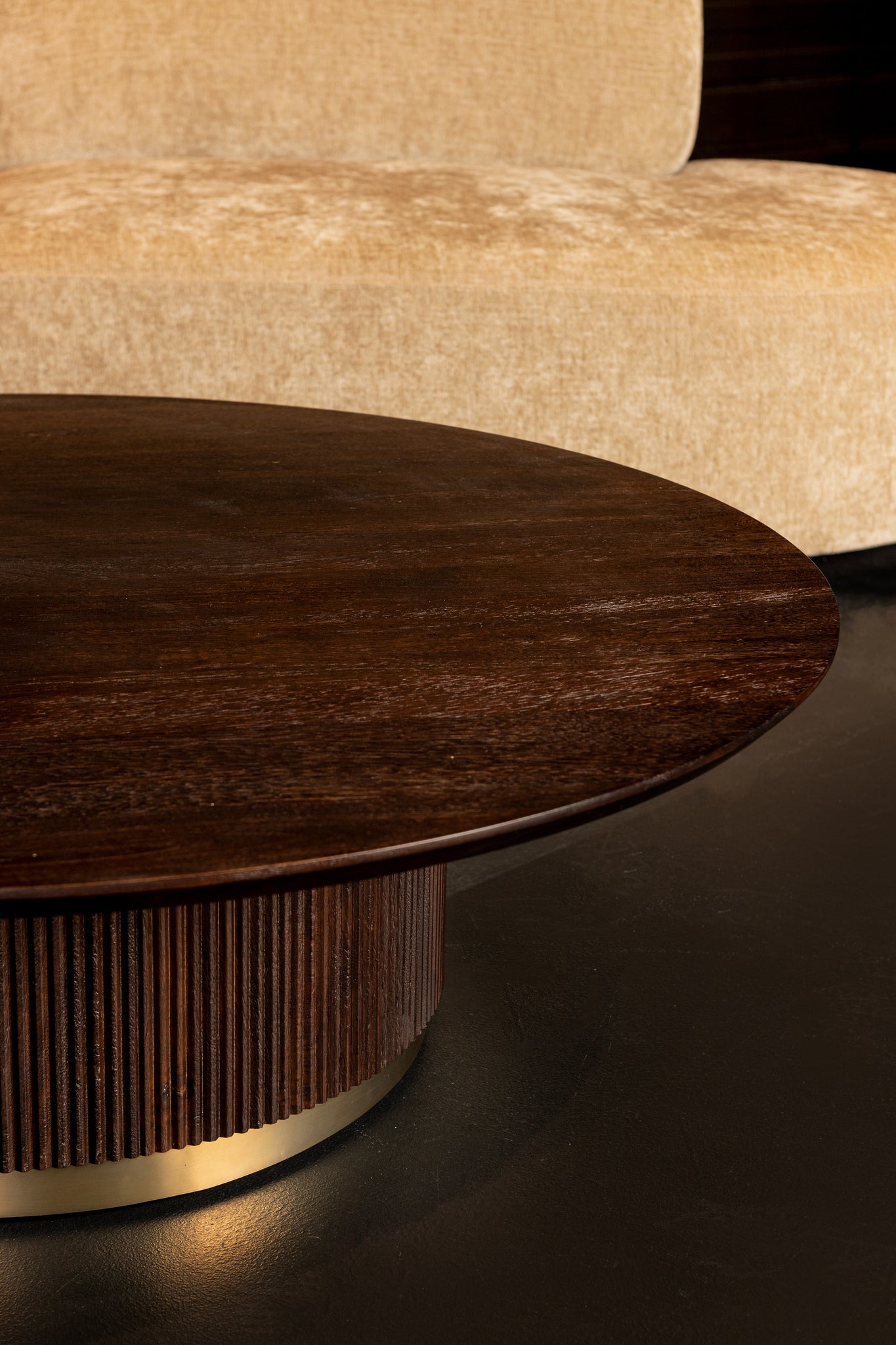 Xelle Black Coffeetable 150 Cm