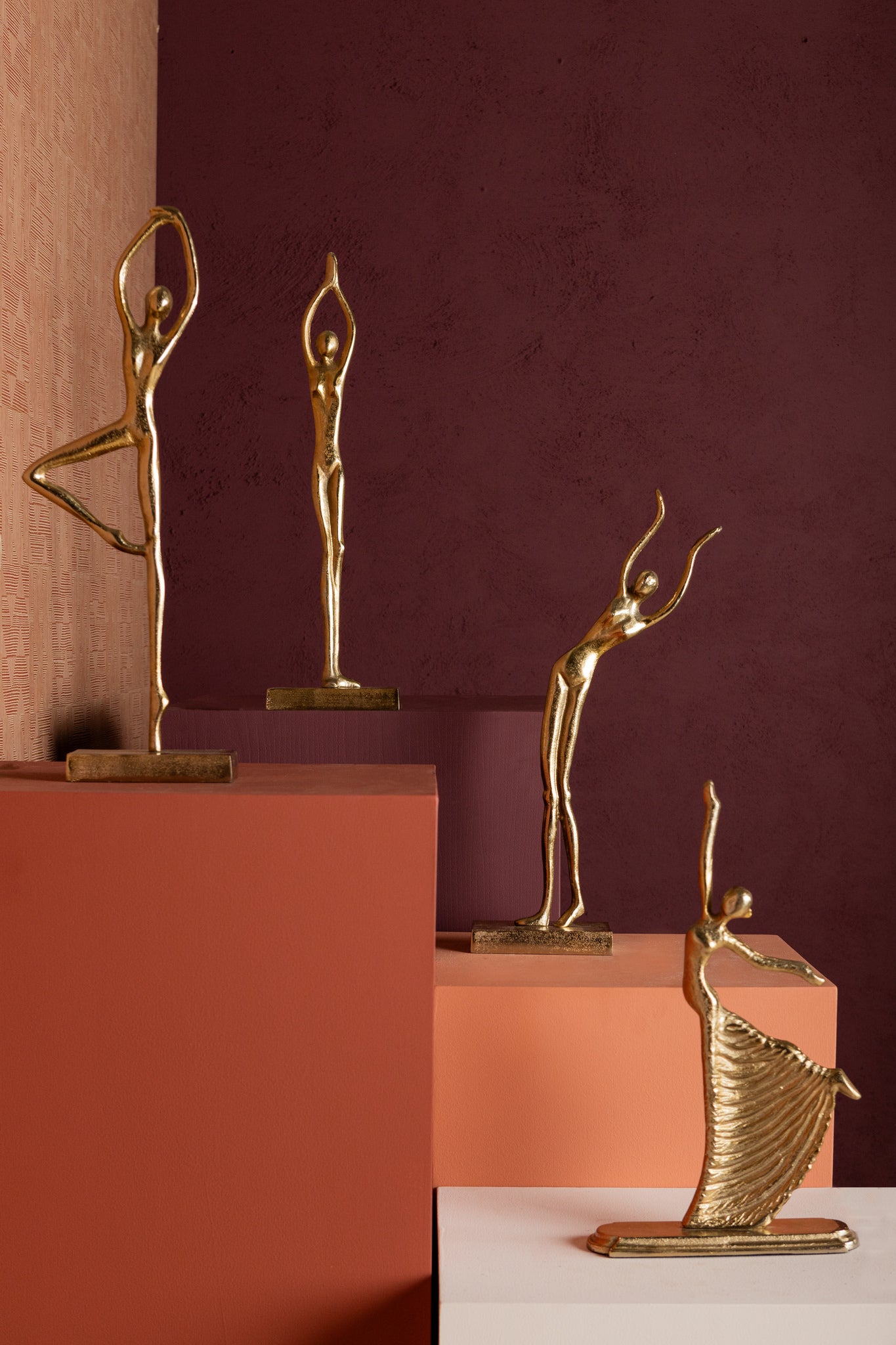 Sheena Gold Casted Alu Statue Dancing Woman