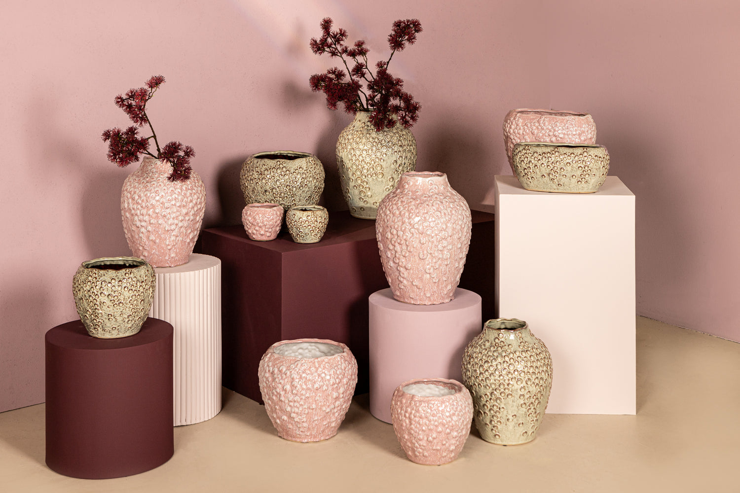 Avis PInk Ceramic Pot Oval Shaped Scales High