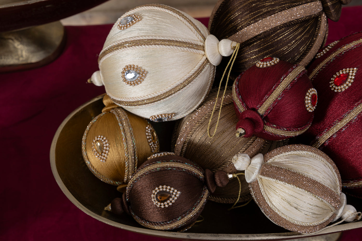 Nadinee Cream Polyester Thread Ball W Crystals L