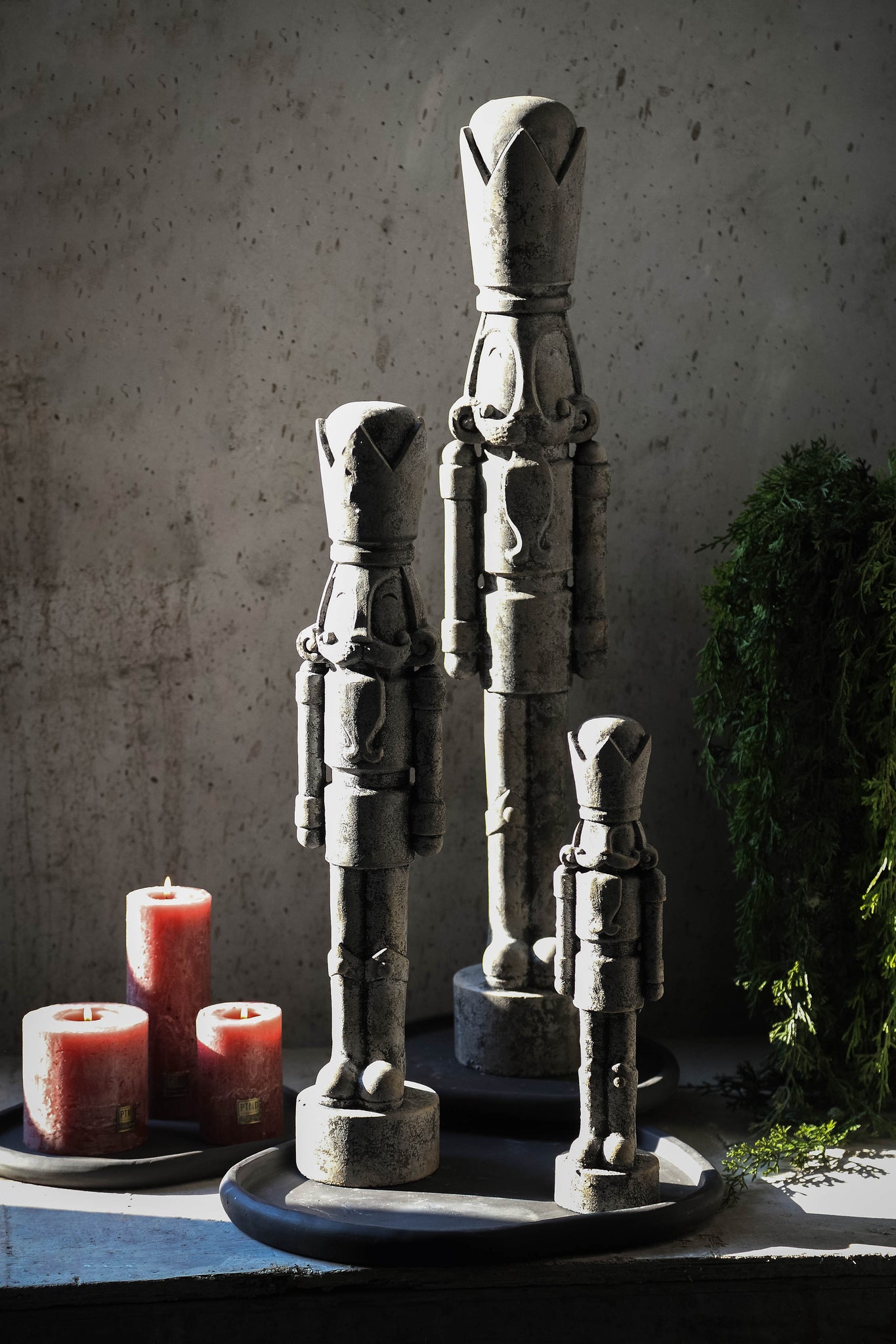 Bastian Cream Cement Nutcracker Statue M