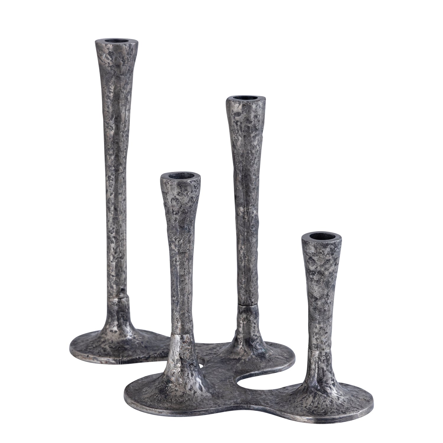 Lynette Silver Casted Alu Candleholder Rounds Base
