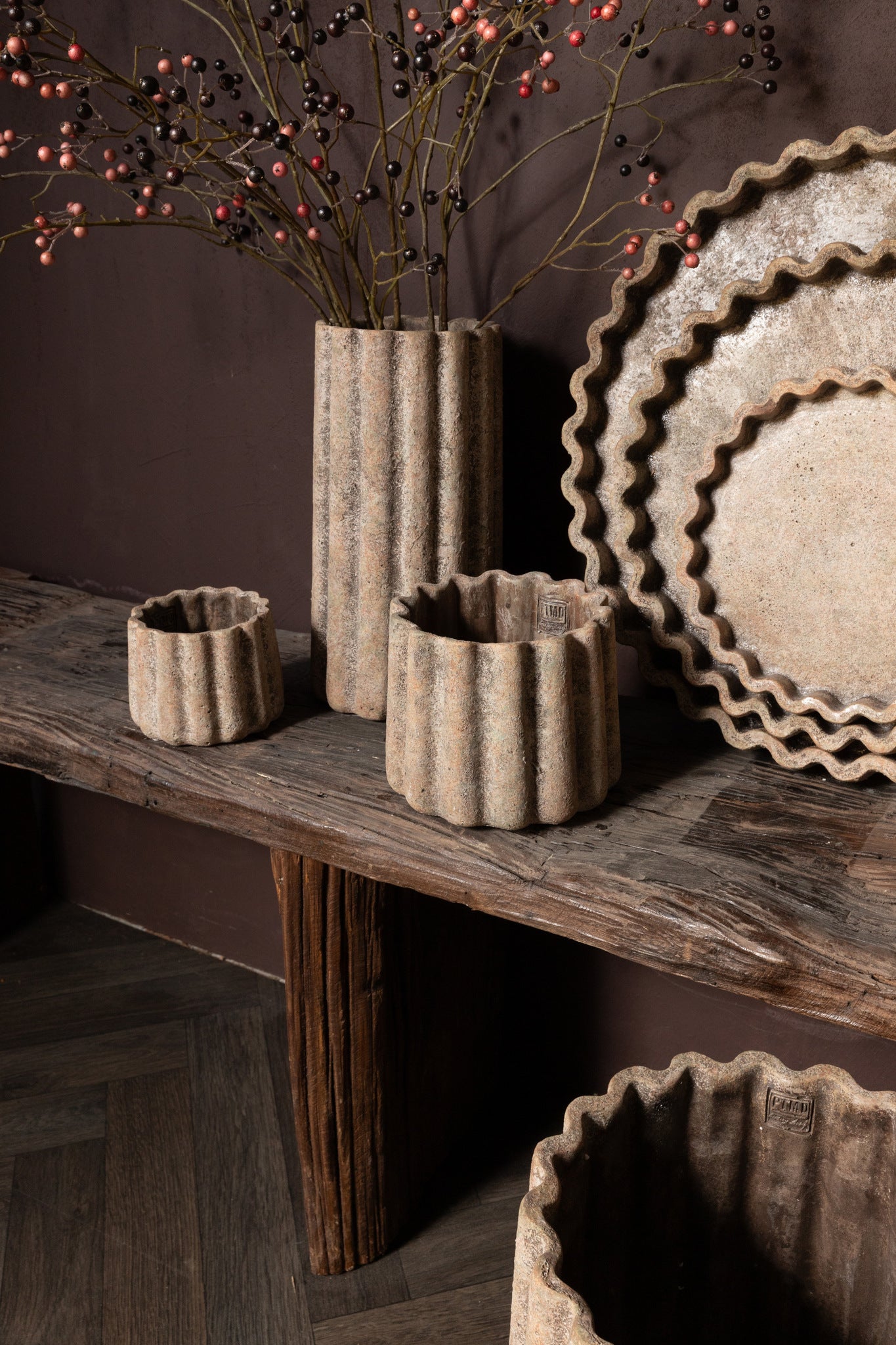 Jaydean Grey Cement Plate Ribbed Structure Round L