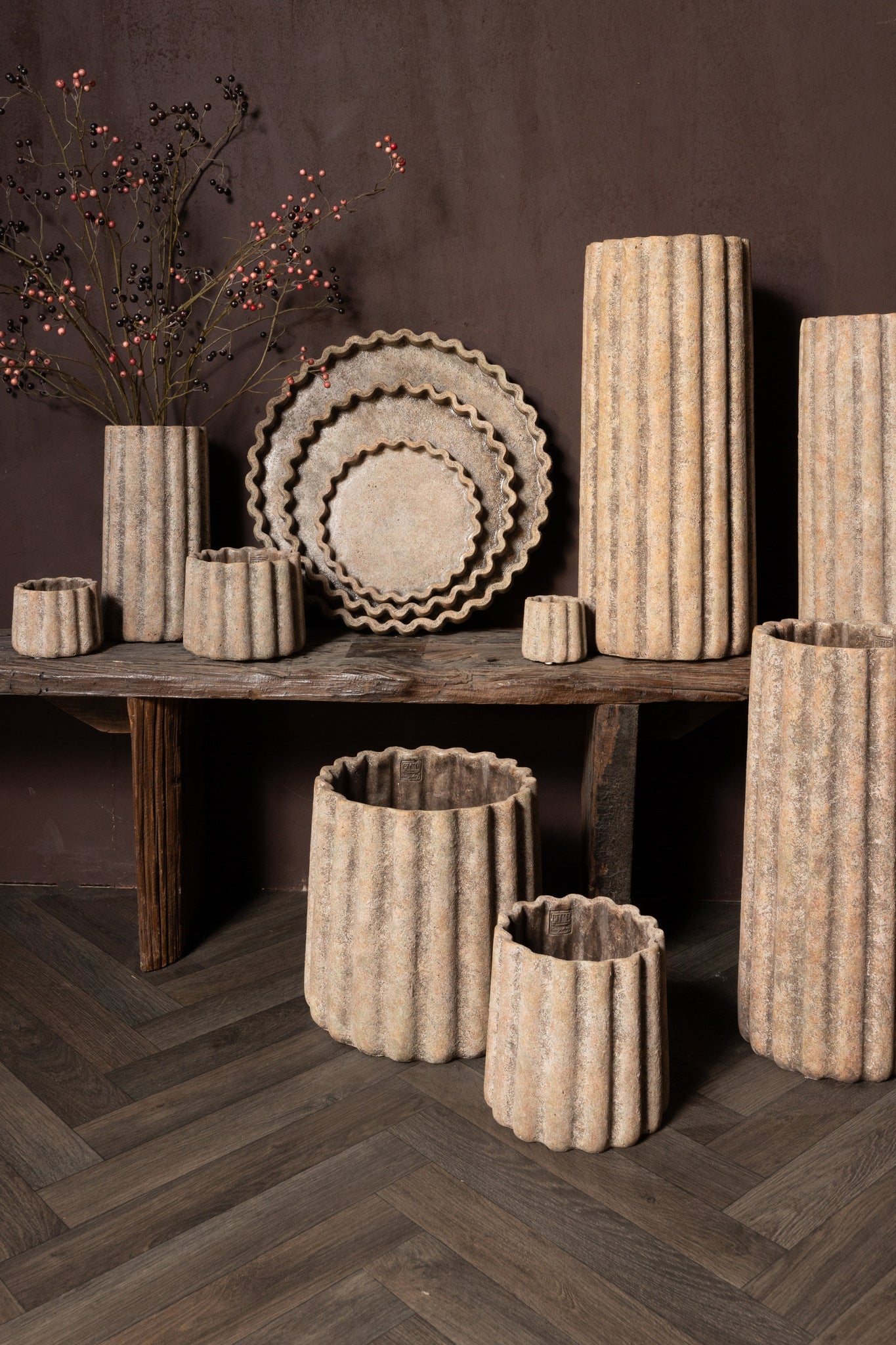 Jaydean Grey Cement Plate Ribbed Structure Round L