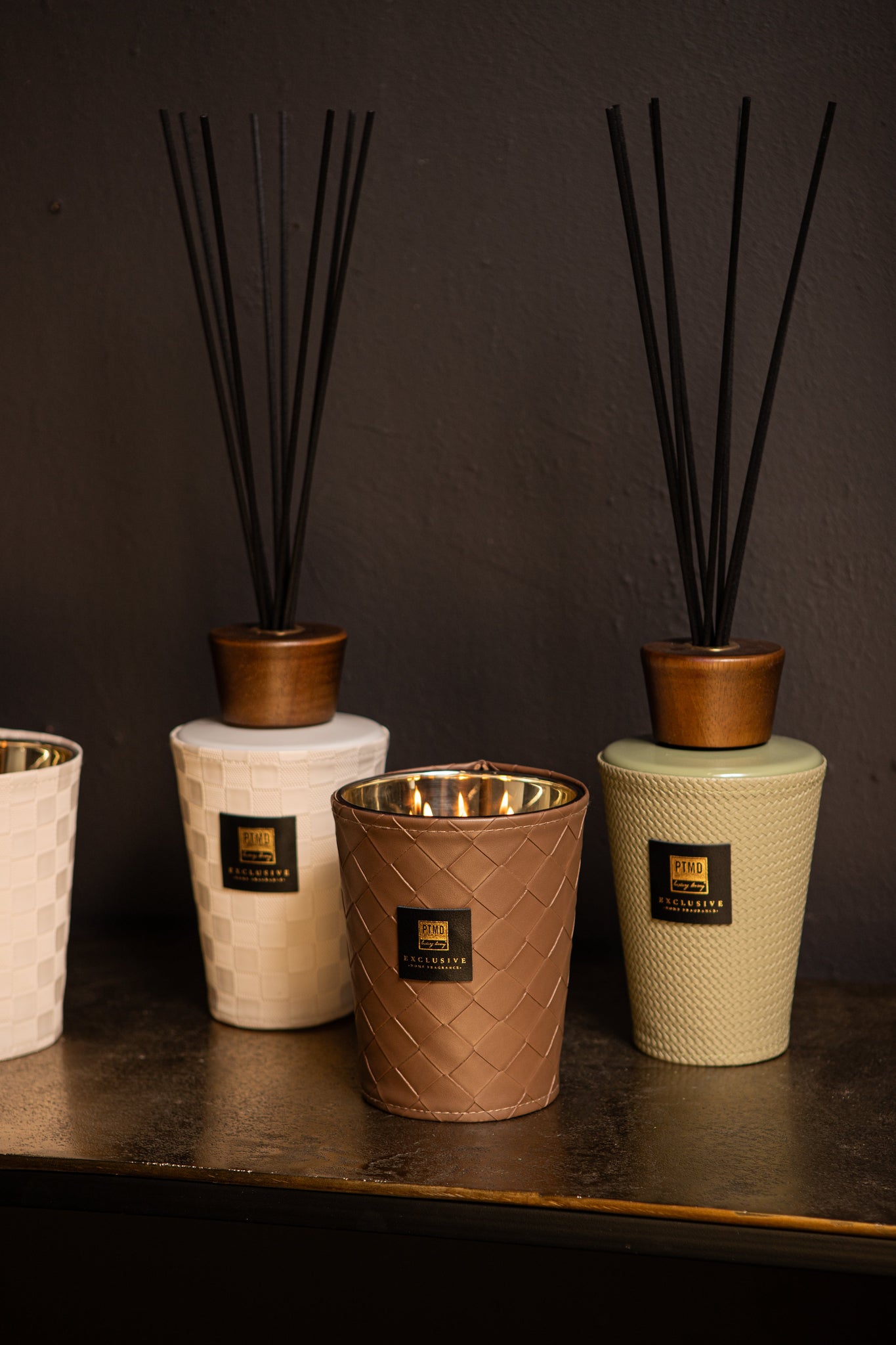 PTMD Exclusive Oak Blackcurrant Scent Candle 900gr