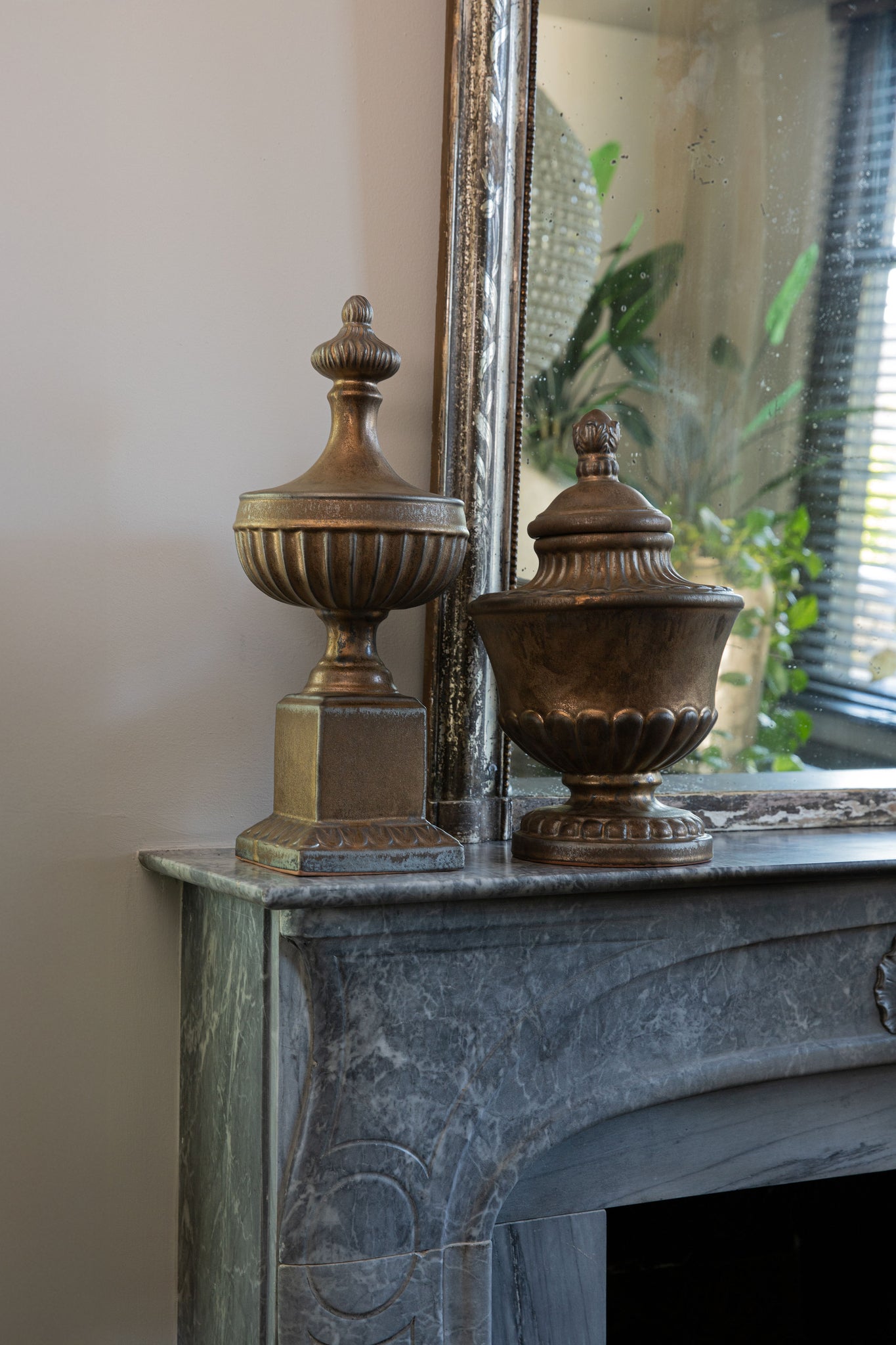 Kristifor Bronze Antique Ceramic Statue With Lid