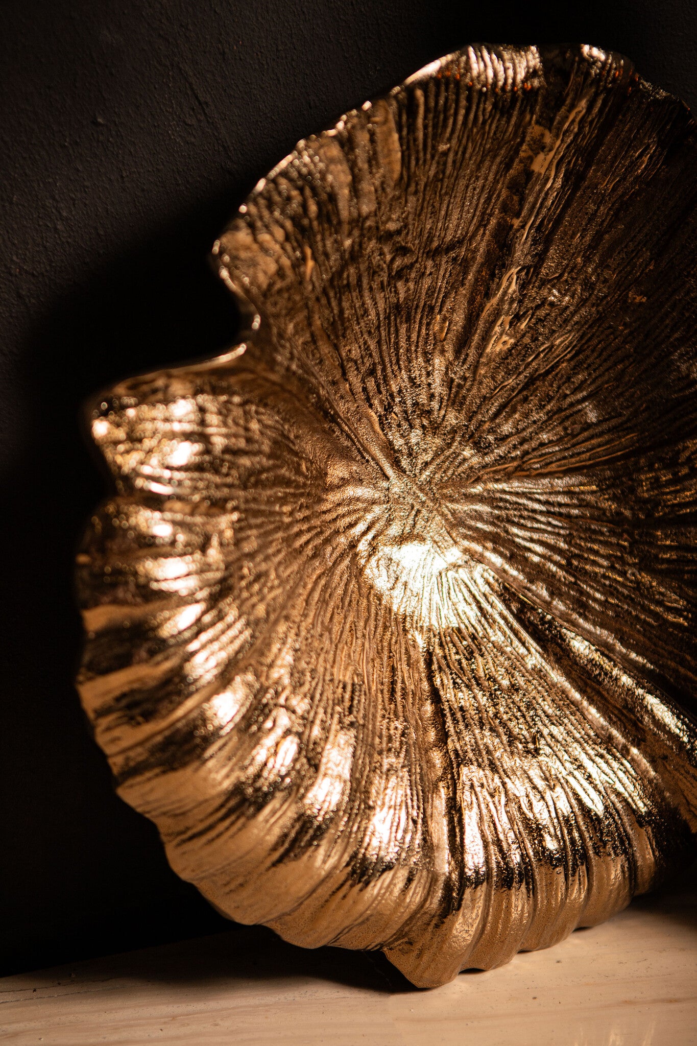 Losh BrownGold Alu Wavy Leaf Bowl Oval