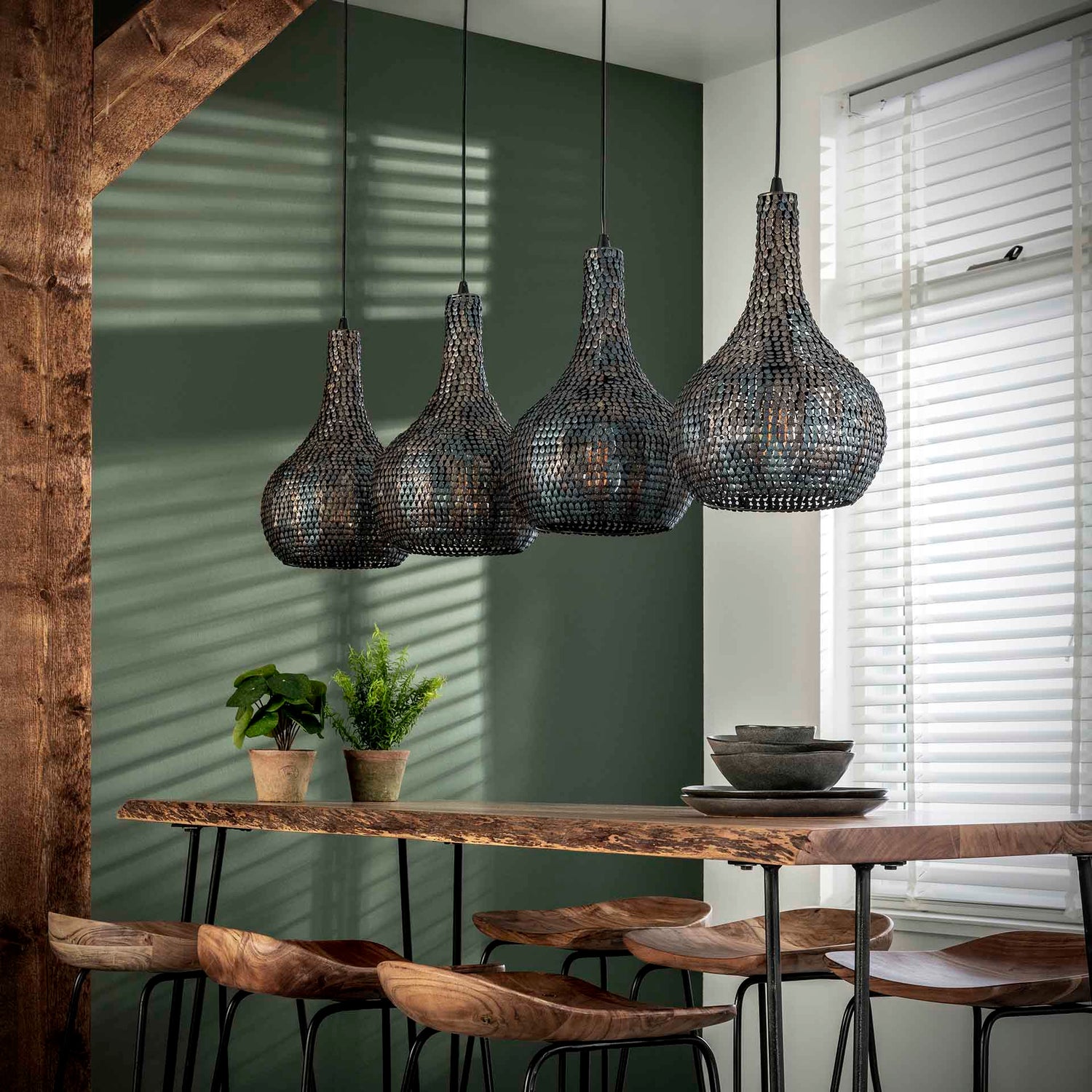 Hanglamp met 4 Lampen Armor Kegel - 140x25x150 cm - Zwart Bruin