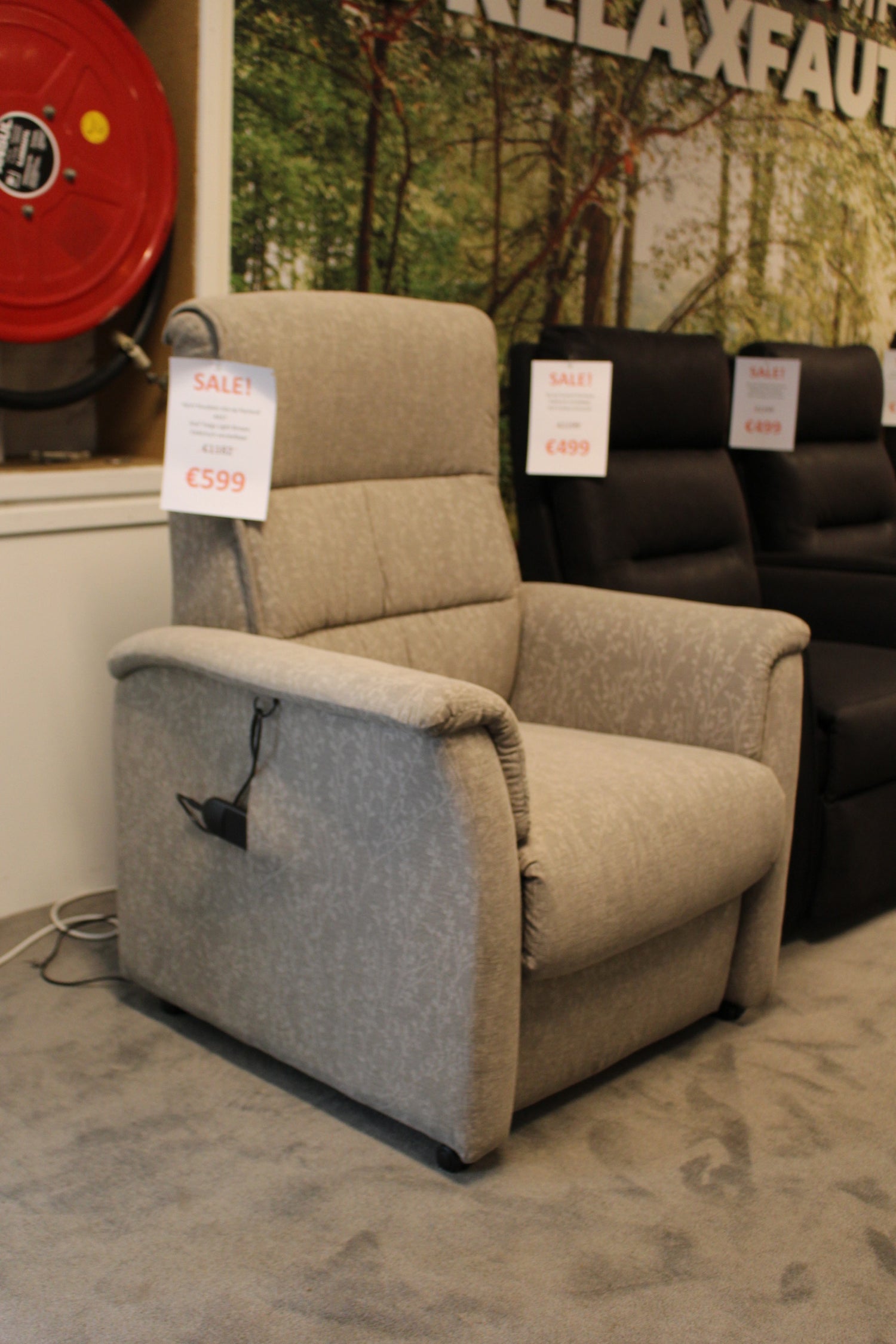 Hjort Knudsen Sta-op fauteuil 4437 - Twigs Light Brown - Elektrisch