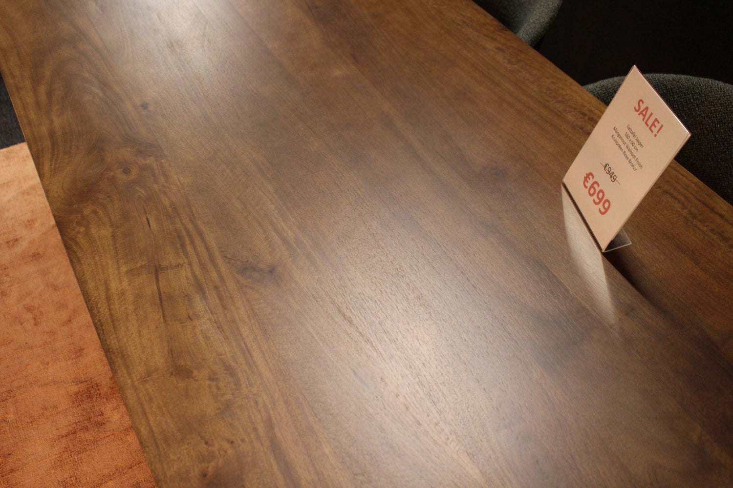 Eettafel Jasper - 160x90cm - Mangohout Walnoot Finish