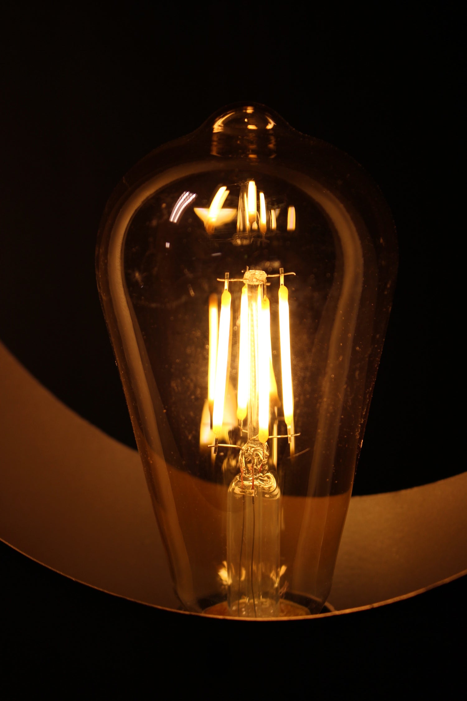 ACTIE: Huismerk LED E27 lichtbron ST64